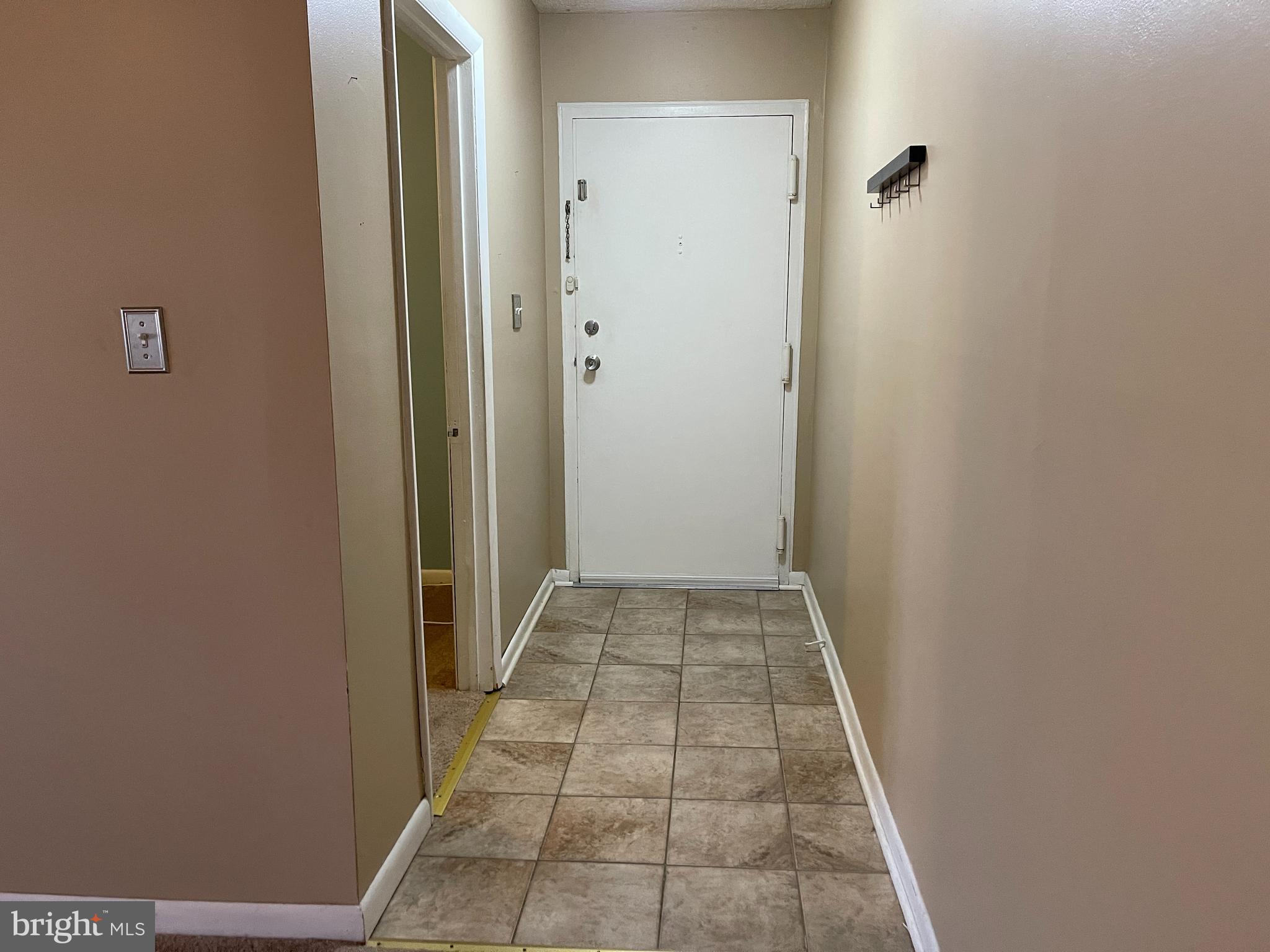 SHADOW OAKS - Residential