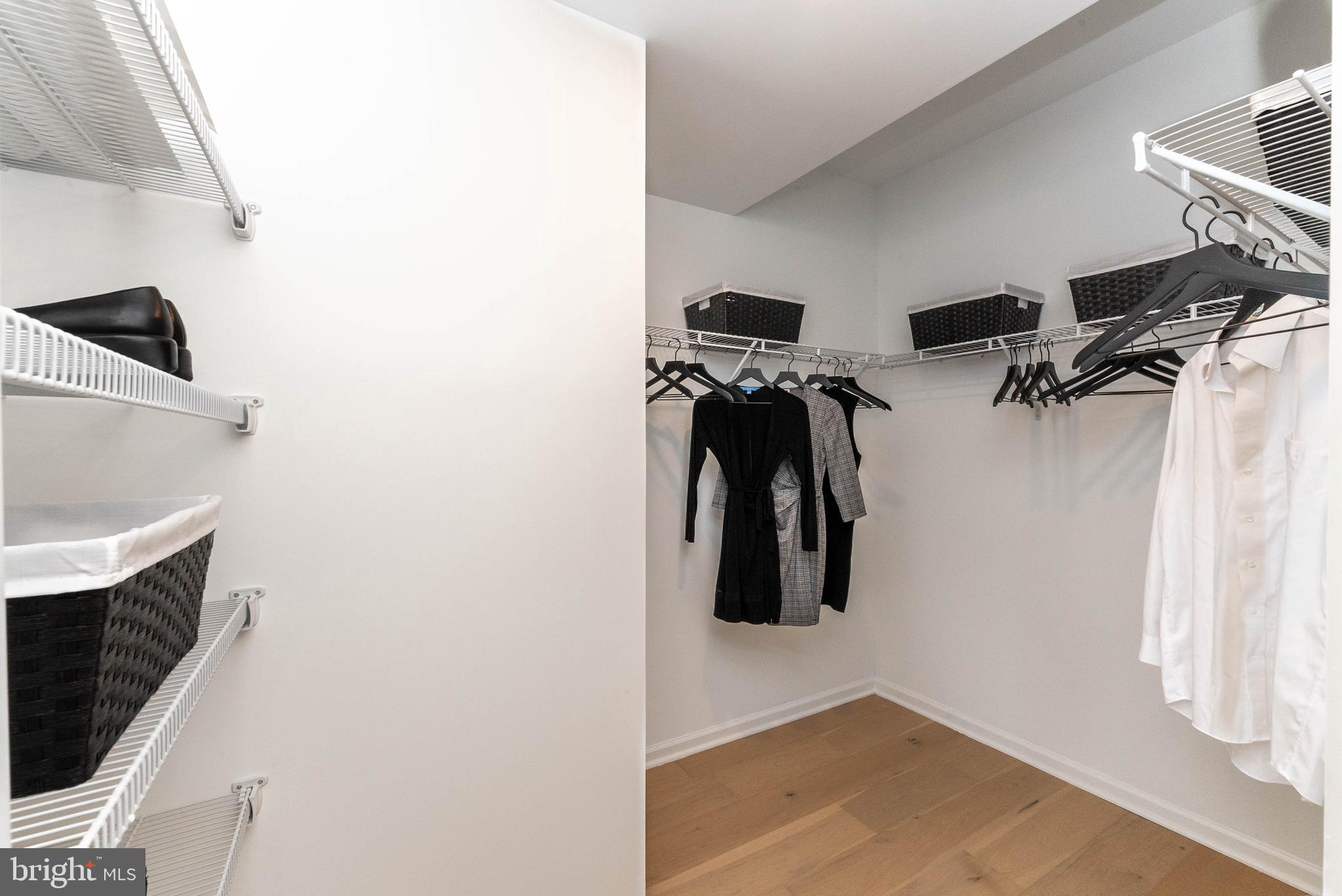 POTOMAC STATION MARKETPLACE - Residential