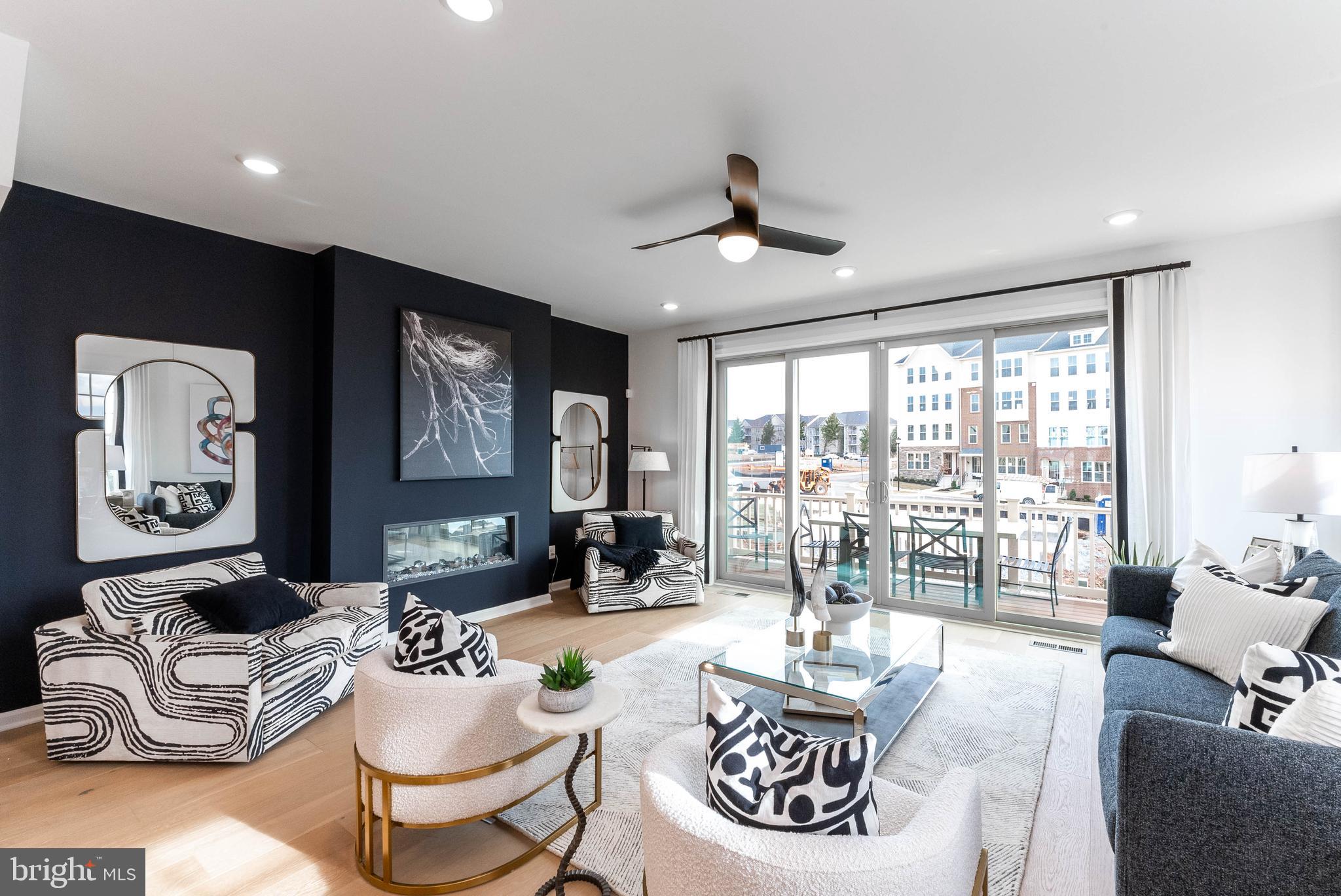 POTOMAC STATION MARKETPLACE - Residential