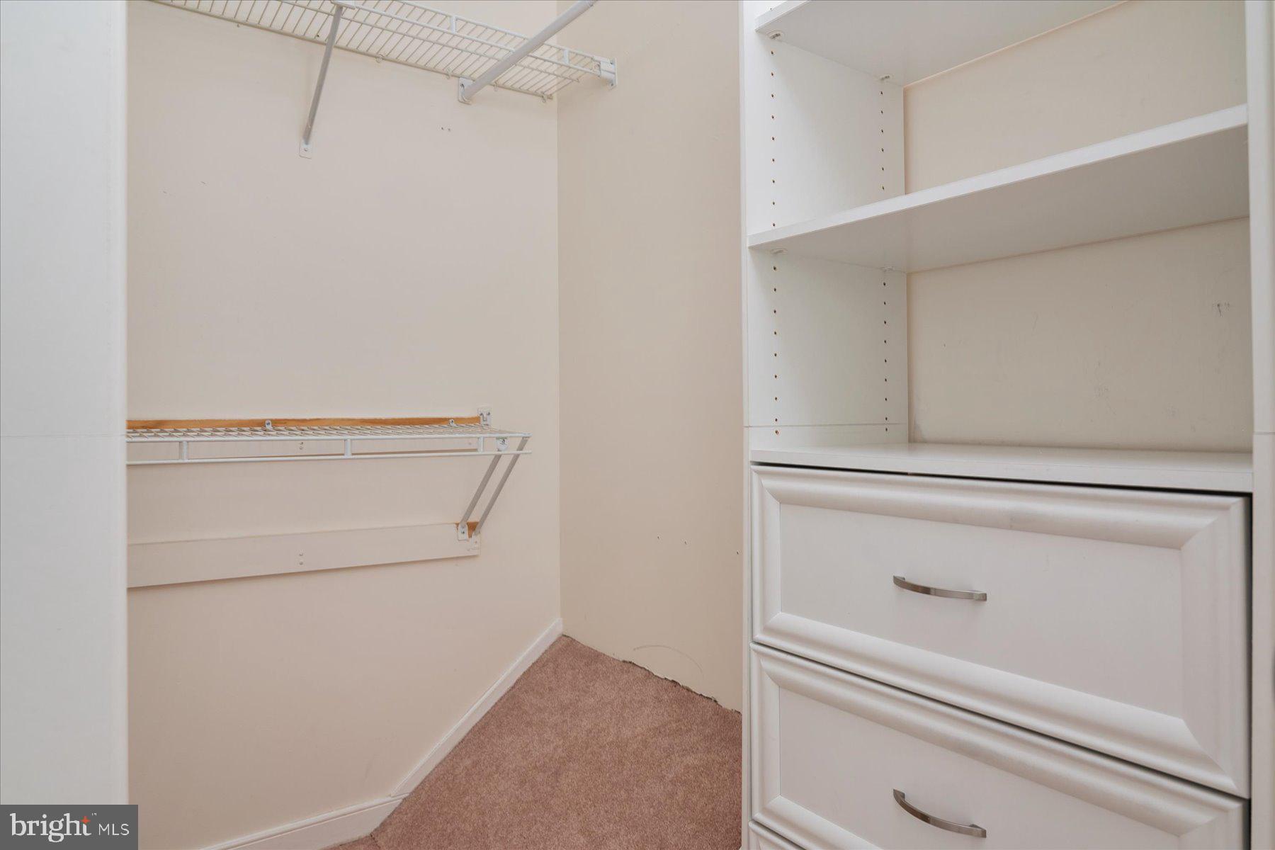 EDGEWOOD GREEN - Residential