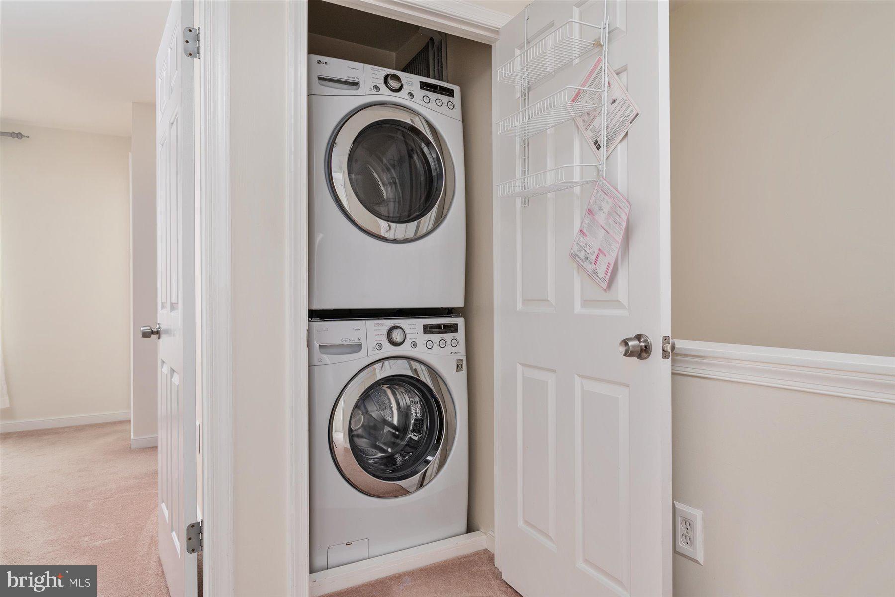 EDGEWOOD GREEN - Residential