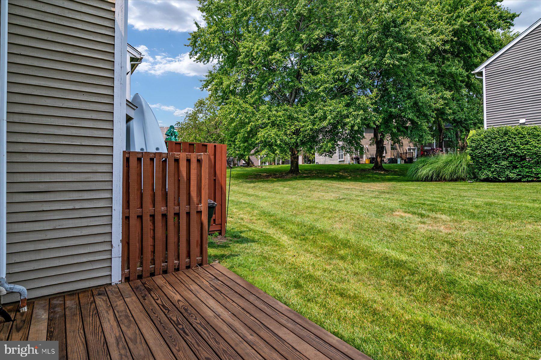 EDGEWOOD GREEN - Residential