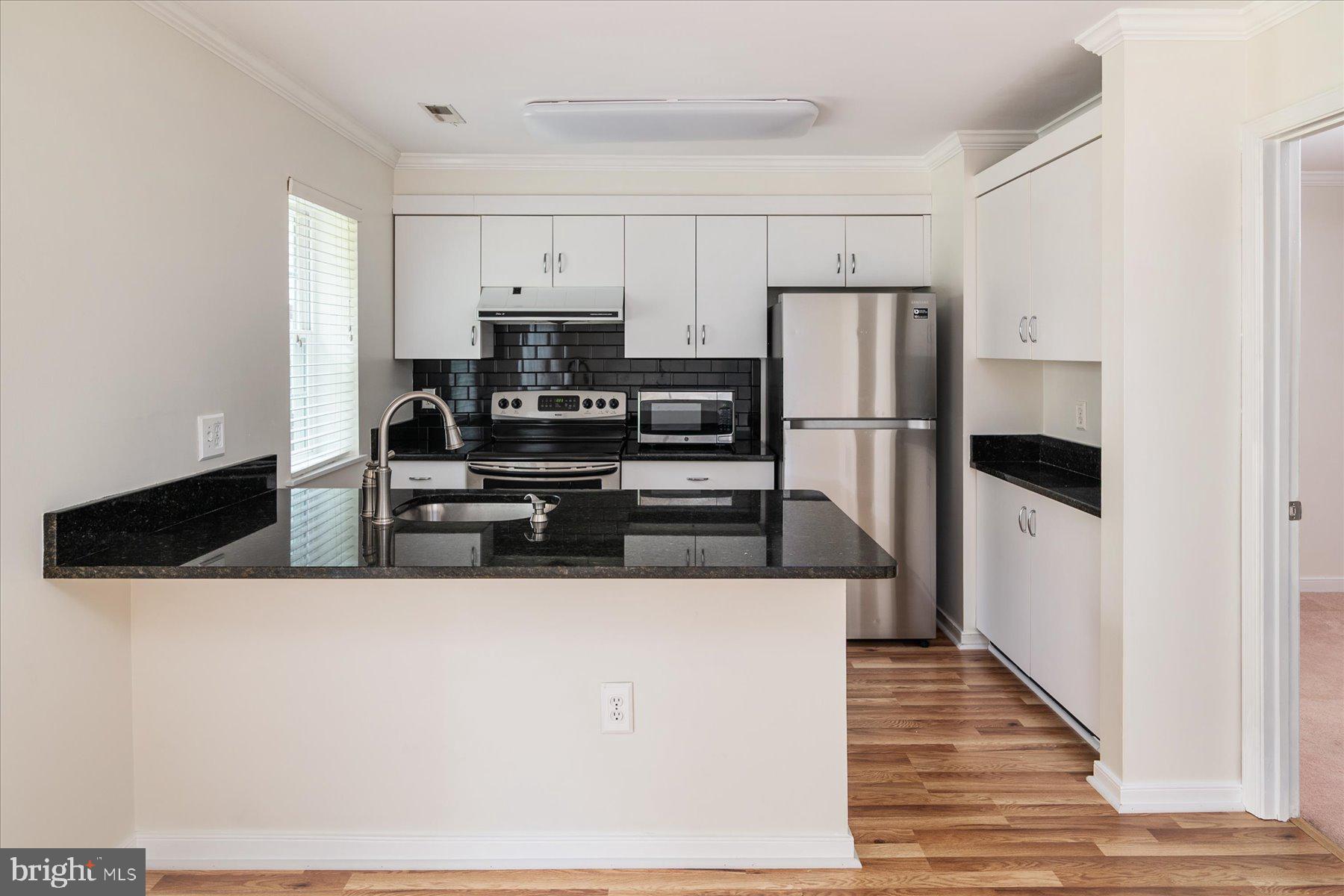 EDGEWOOD GREEN - Residential