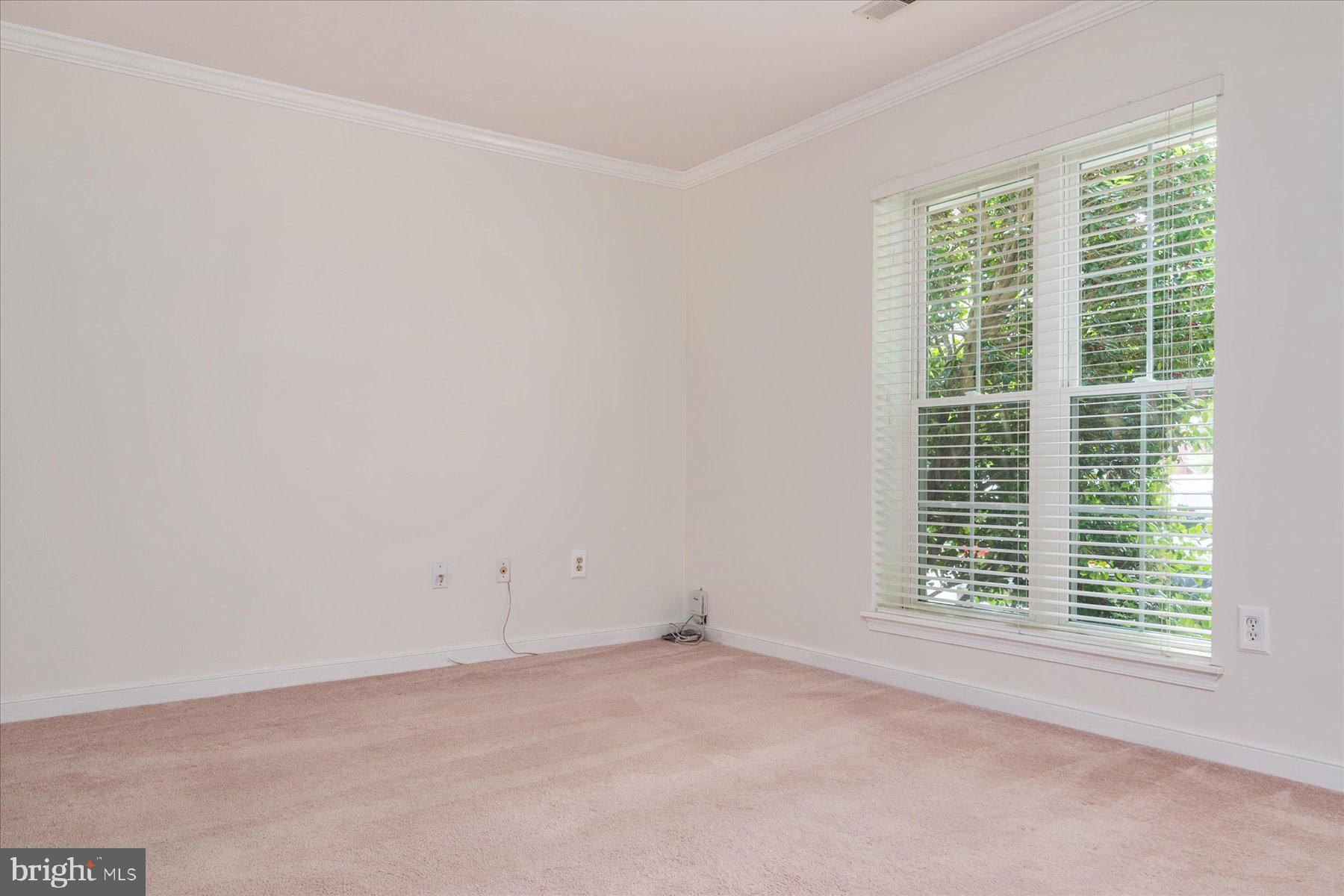 EDGEWOOD GREEN - Residential