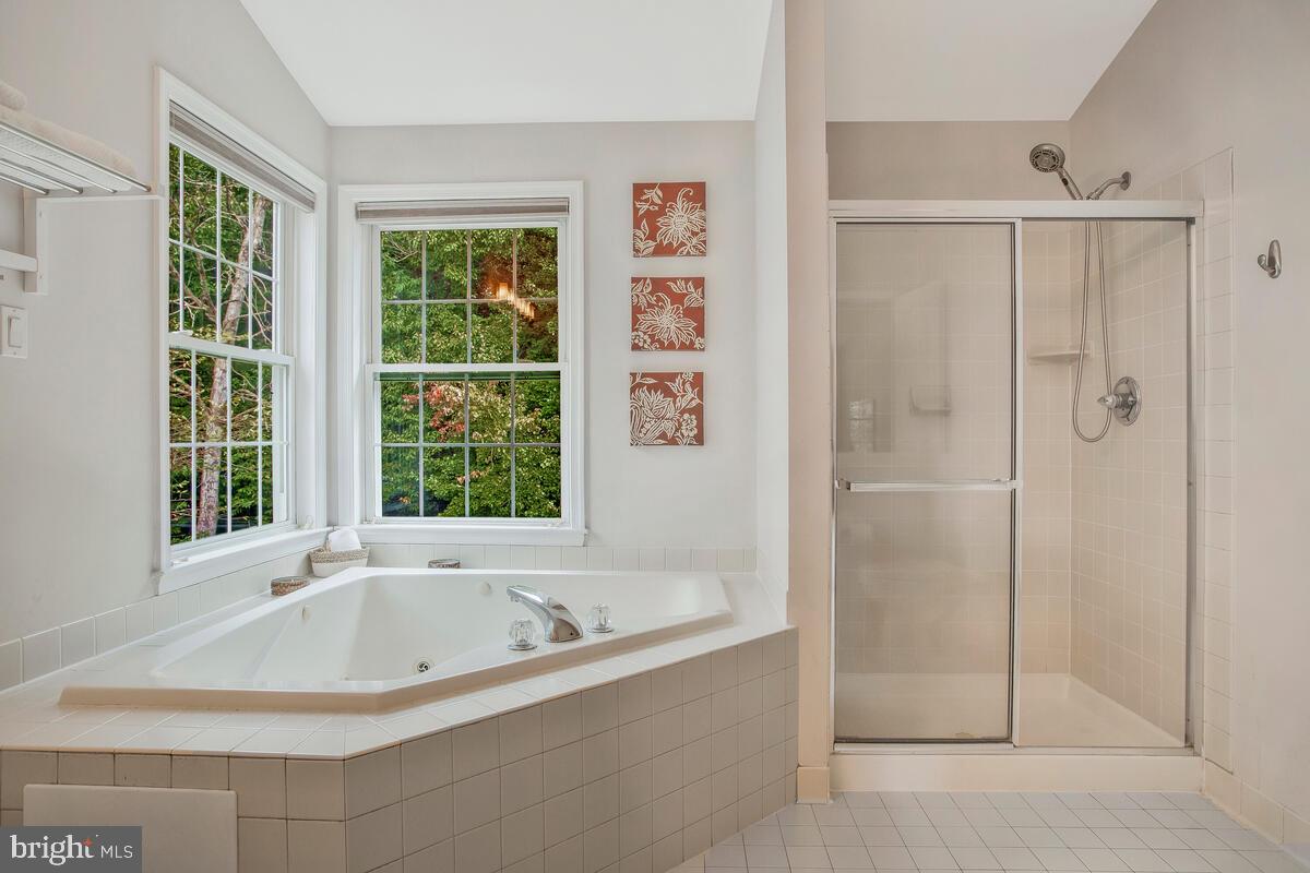 RIVERWALK - Residential