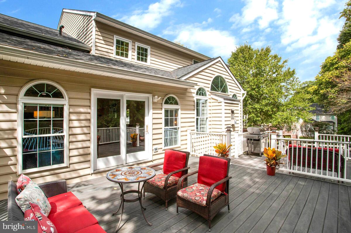 RIVERWALK - Residential