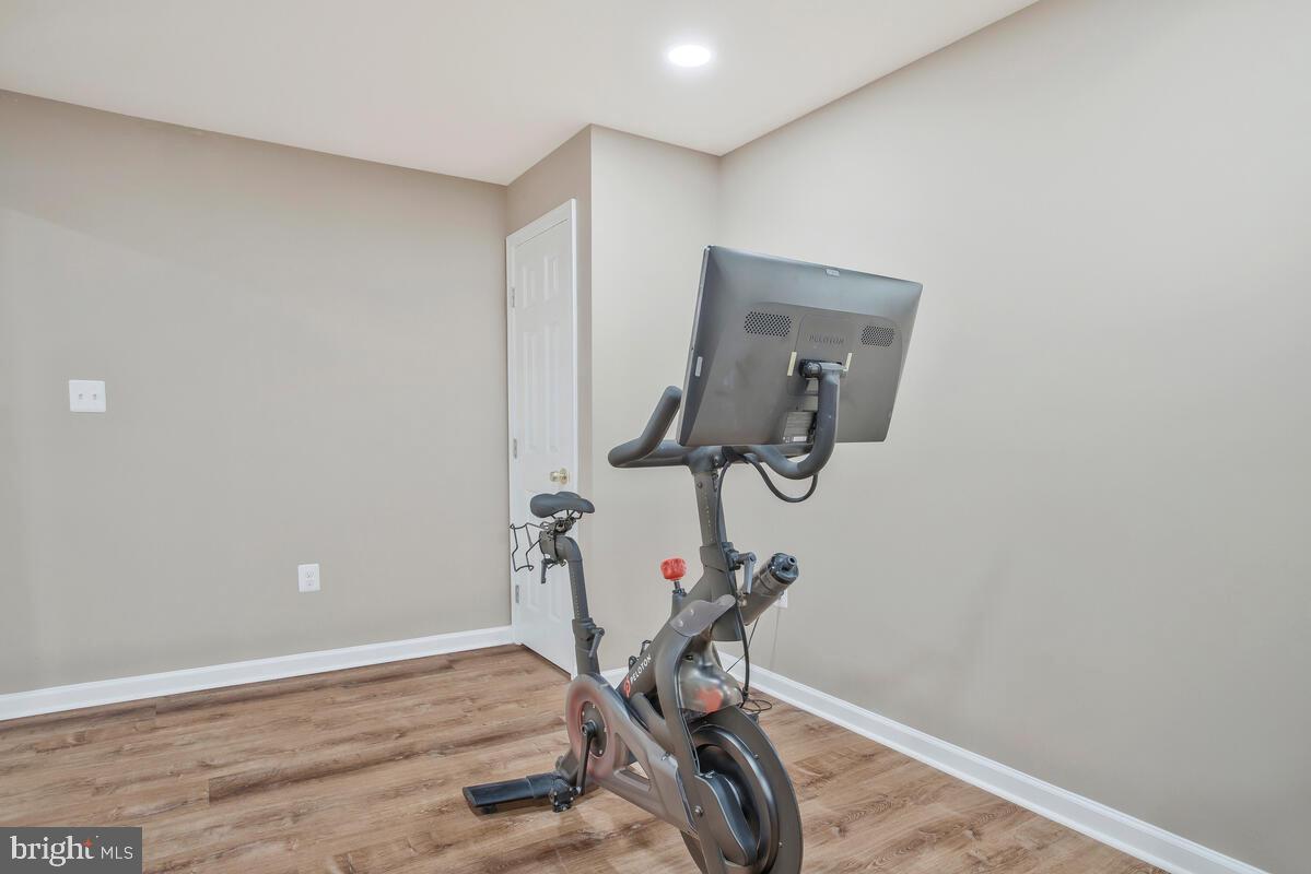 RIVERWALK - Residential