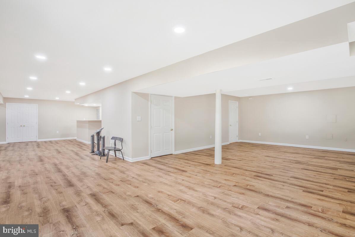 RIVERWALK - Residential