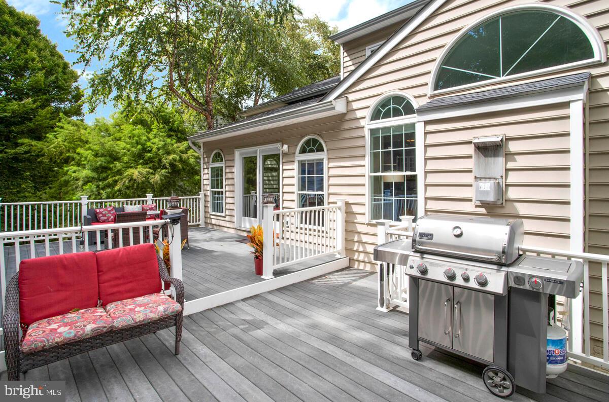 RIVERWALK - Residential