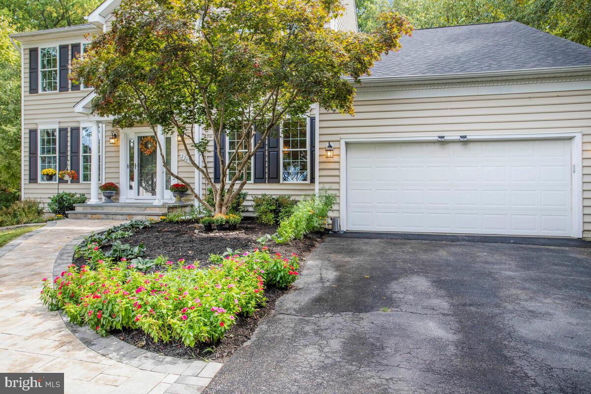 RIVERWALK - Residential