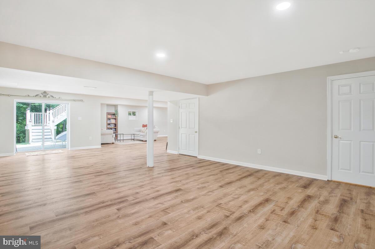 RIVERWALK - Residential