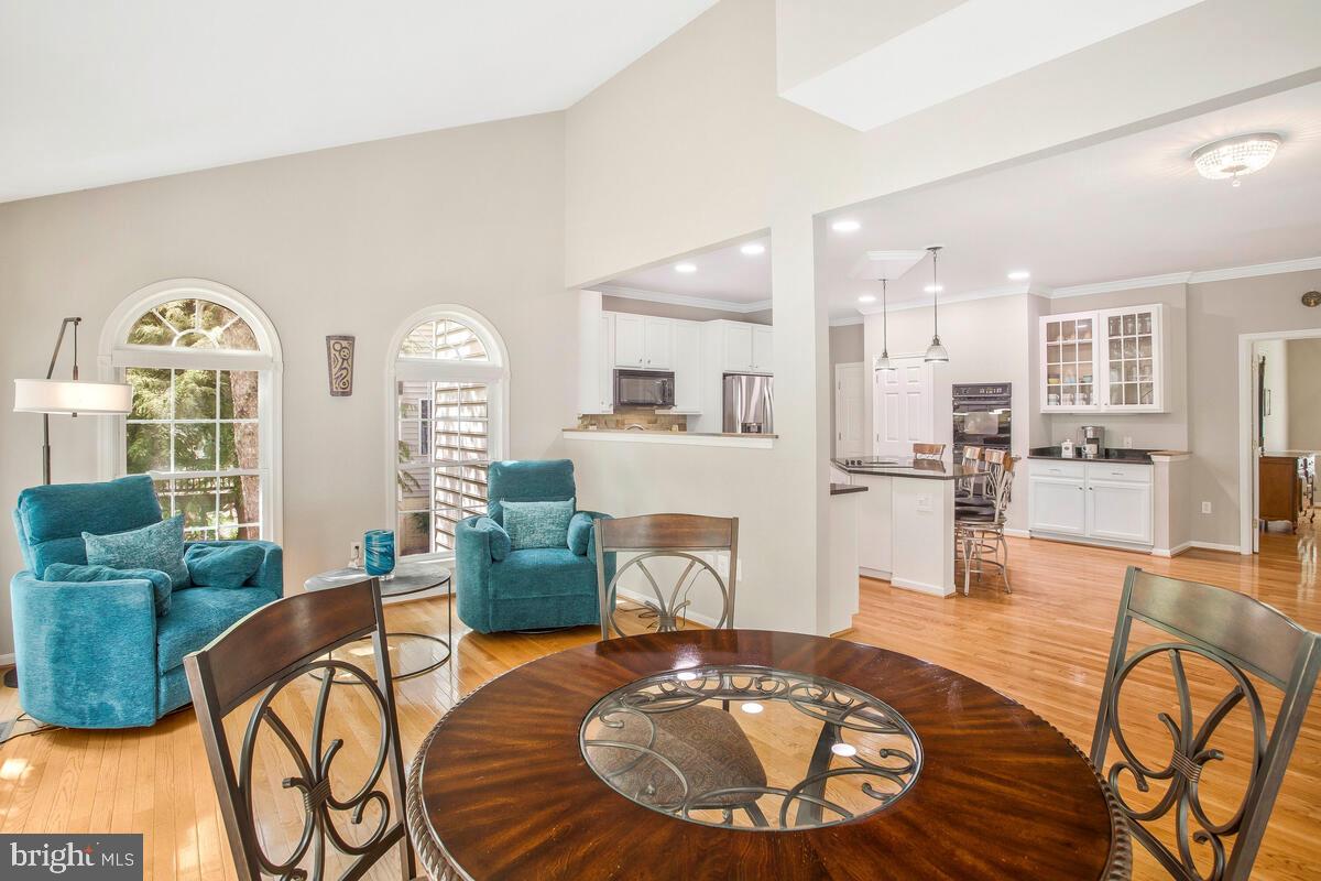 RIVERWALK - Residential