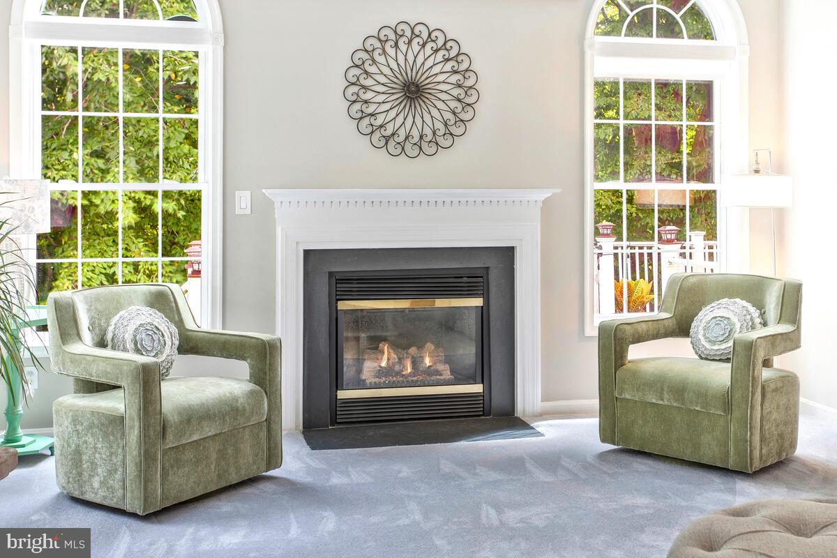 RIVERWALK - Residential