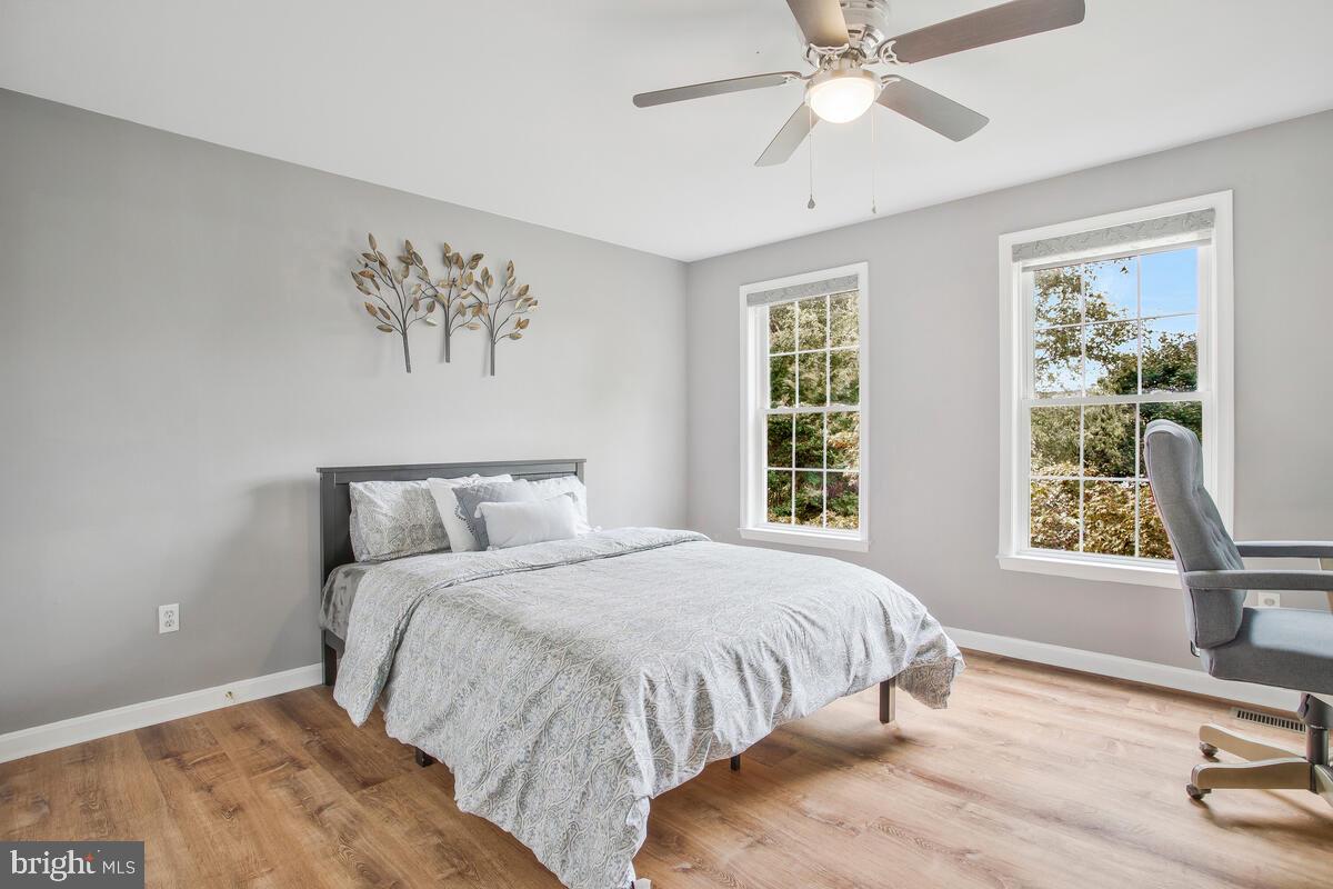 RIVERWALK - Residential