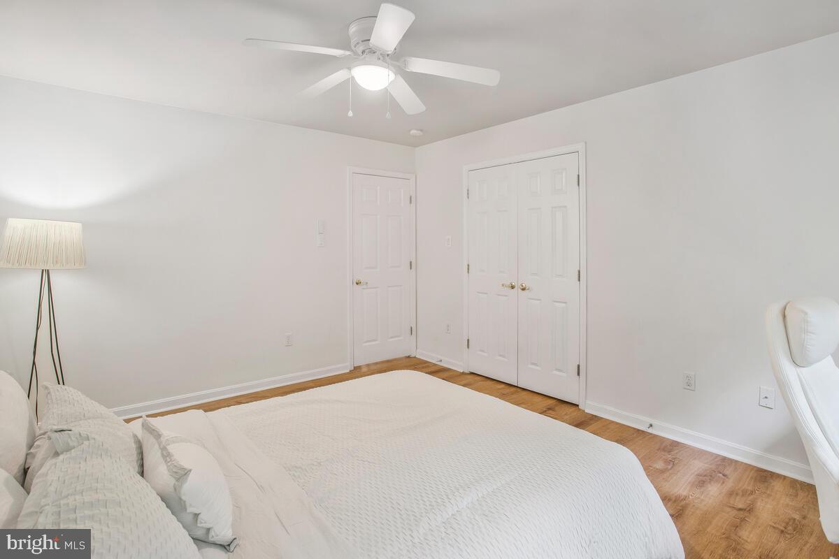 RIVERWALK - Residential