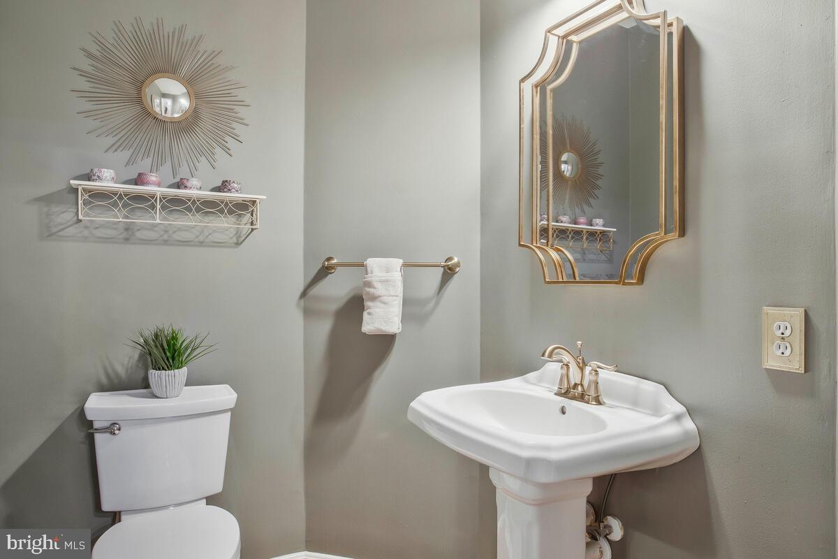 RIVERWALK - Residential