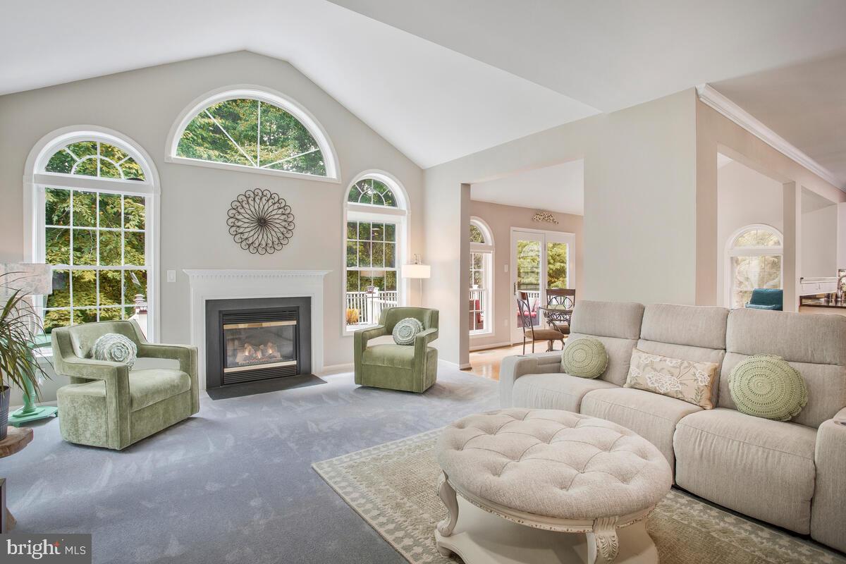 RIVERWALK - Residential