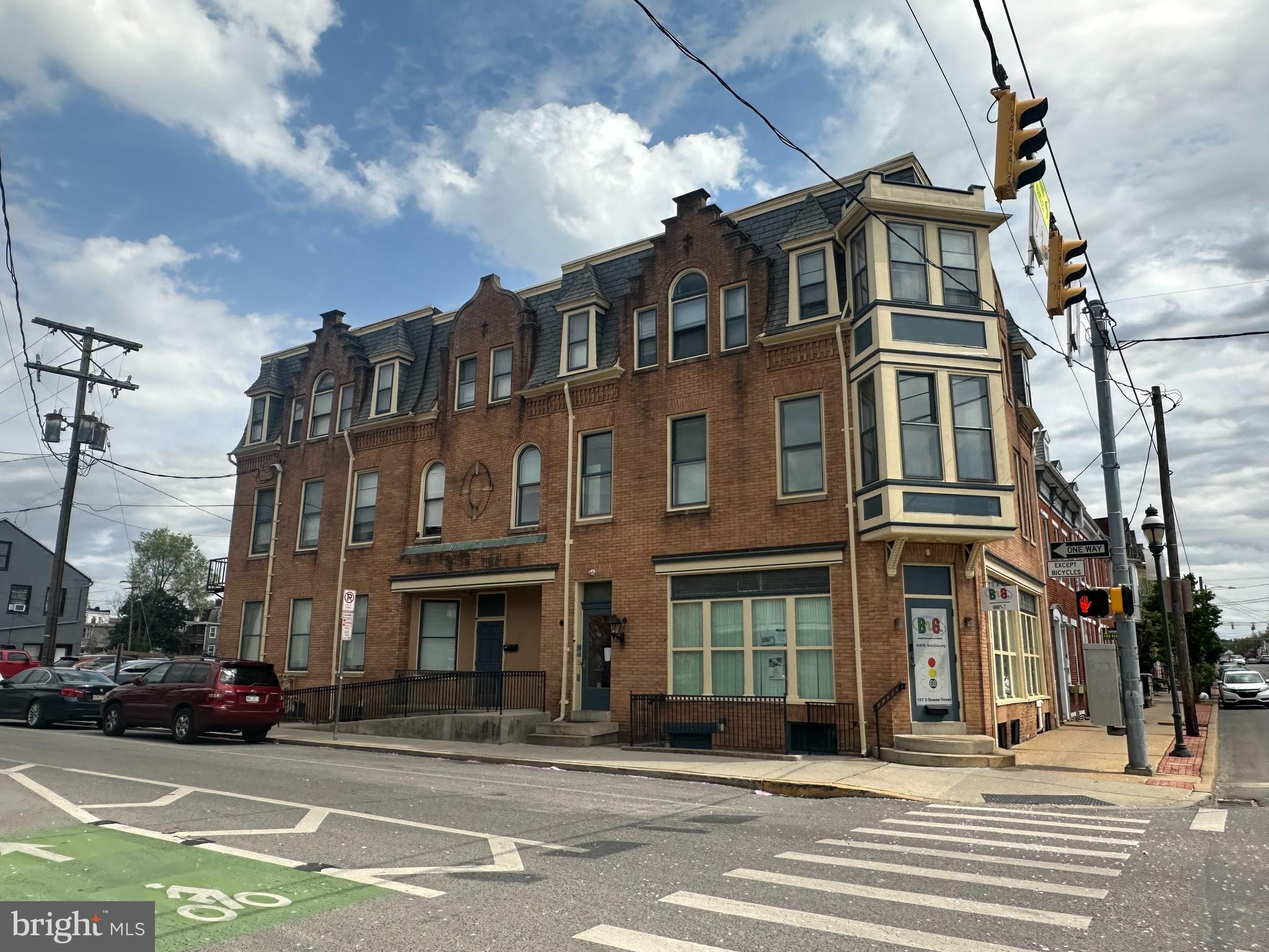 101-103 S QUEEN STREET