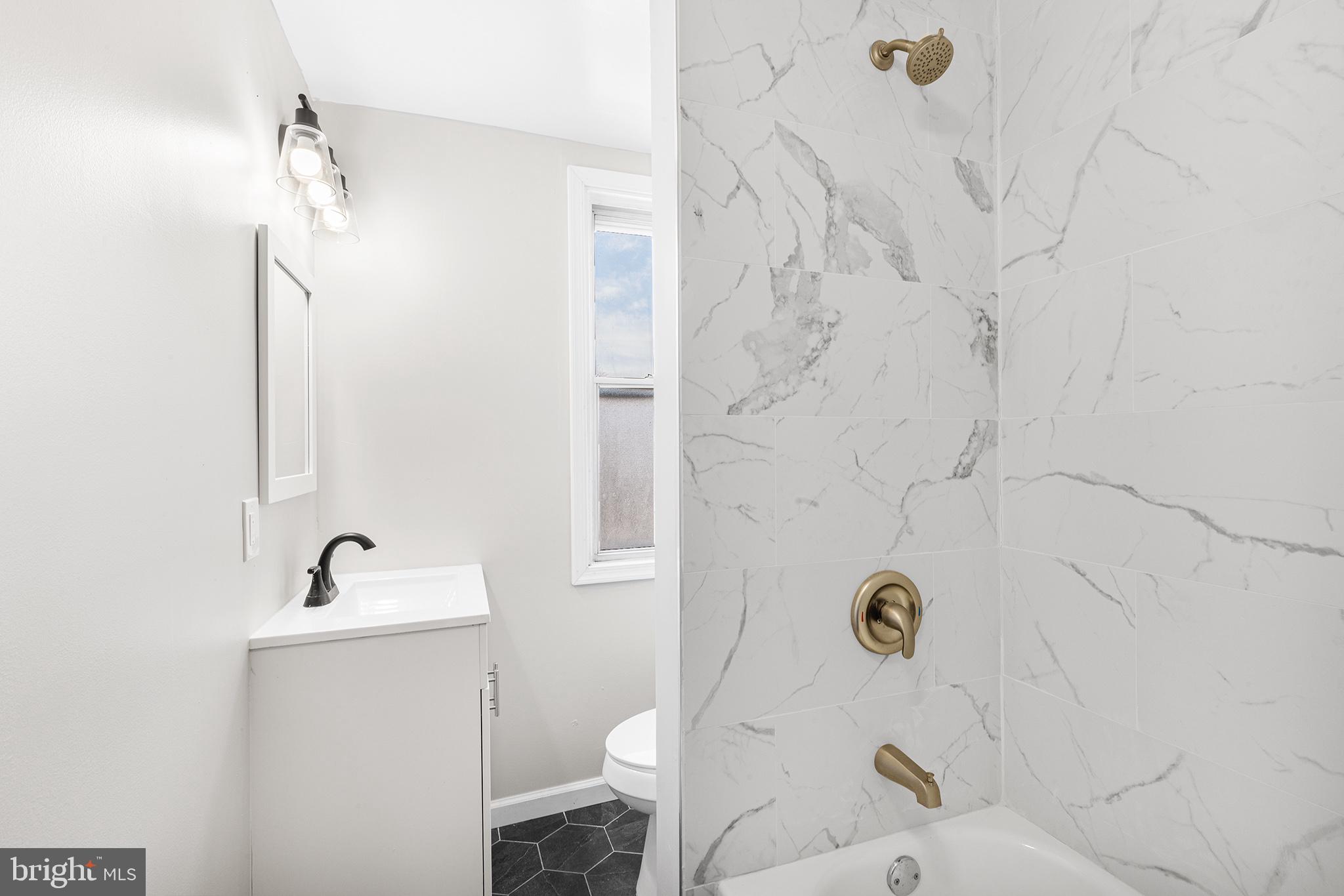 HIGHLAND PARK - Residential Lease