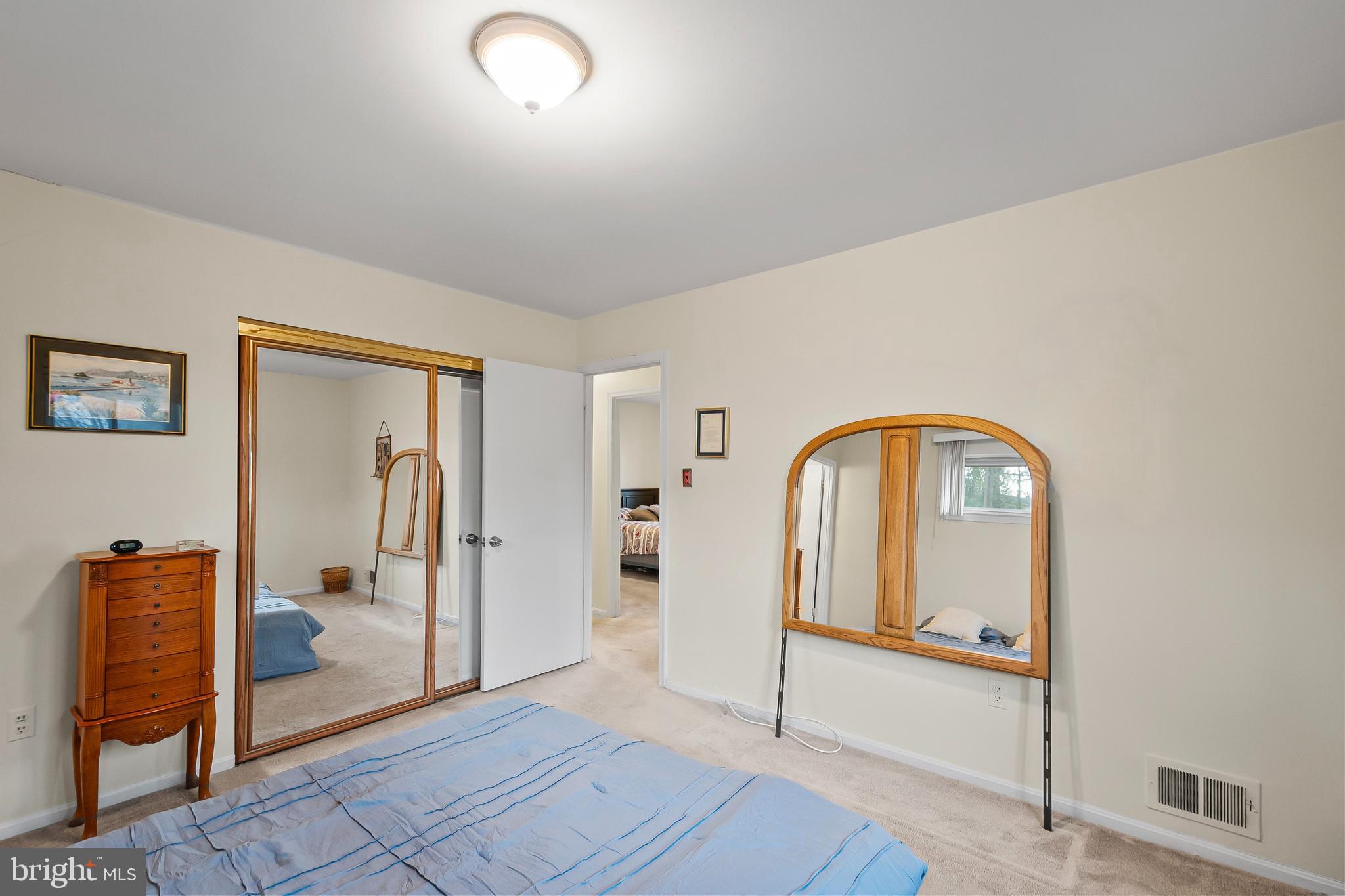 KINGS PARK WEST - Residential