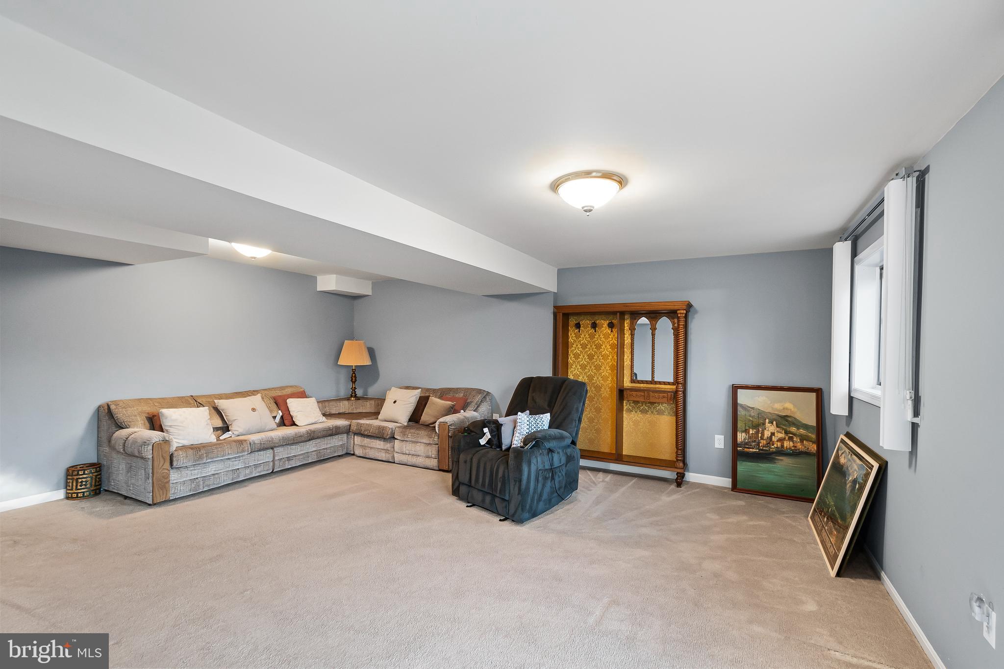 KINGS PARK WEST - Residential