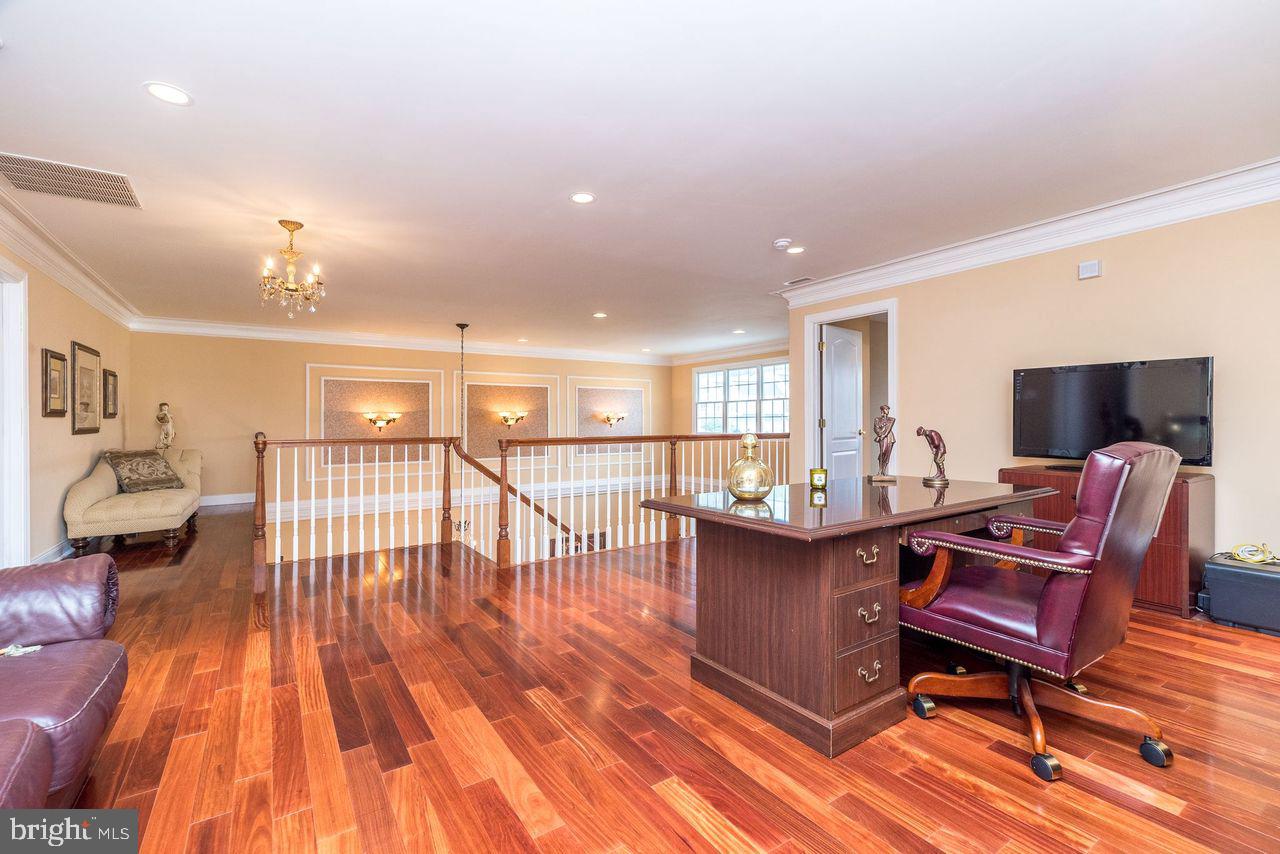 REGENCY AT NORTHAM - Residential