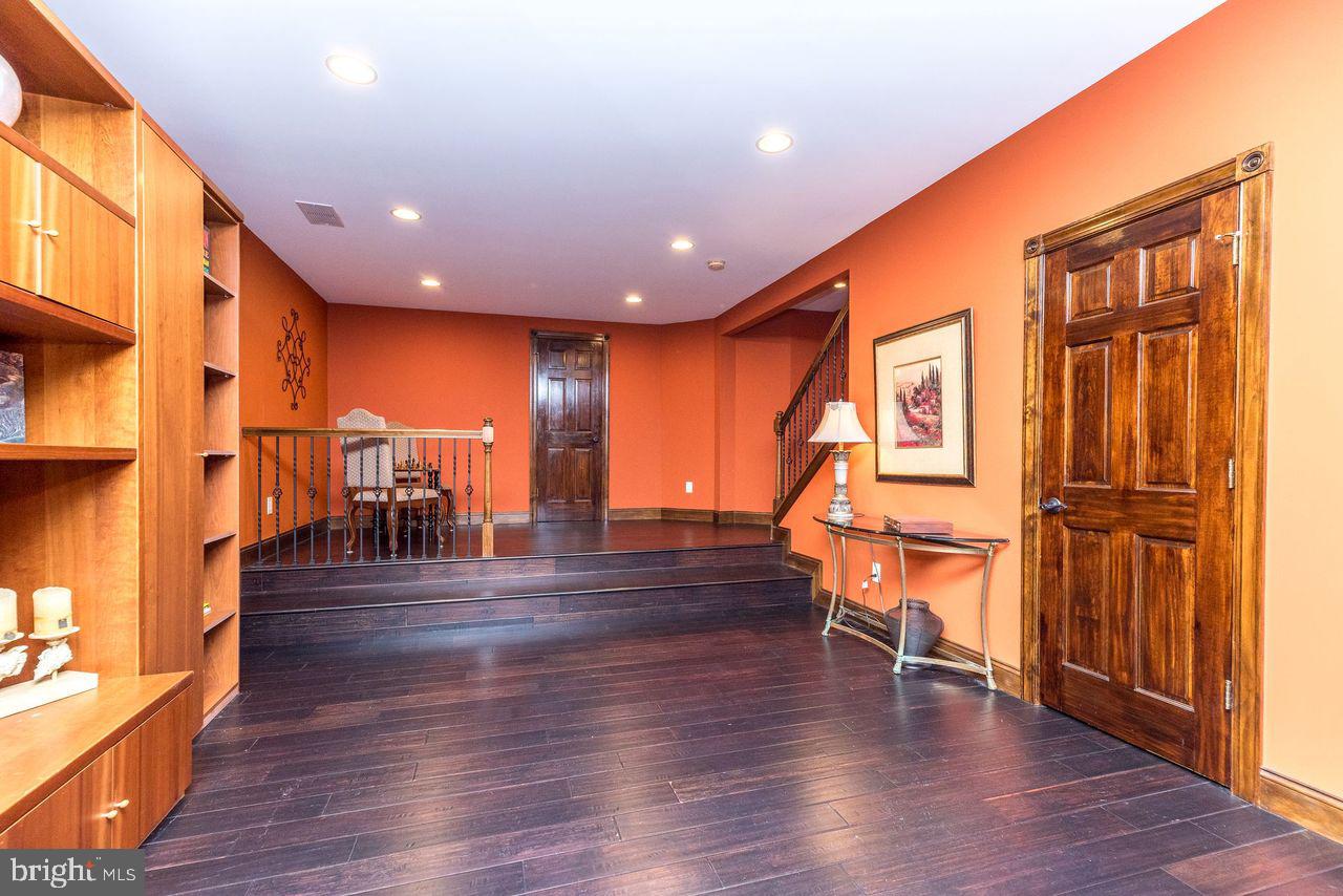 REGENCY AT NORTHAM - Residential