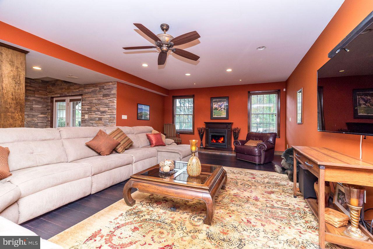 REGENCY AT NORTHAM - Residential