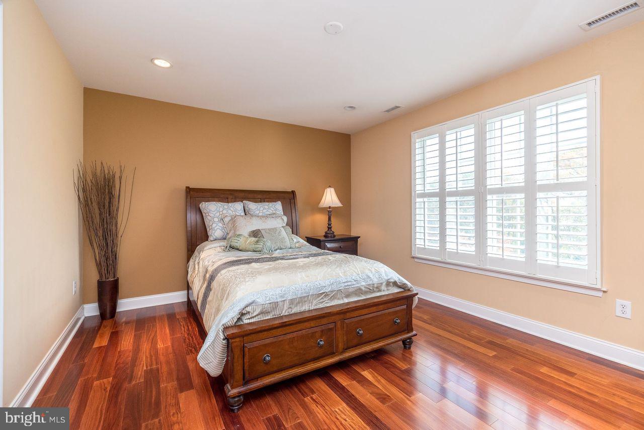 REGENCY AT NORTHAM - Residential