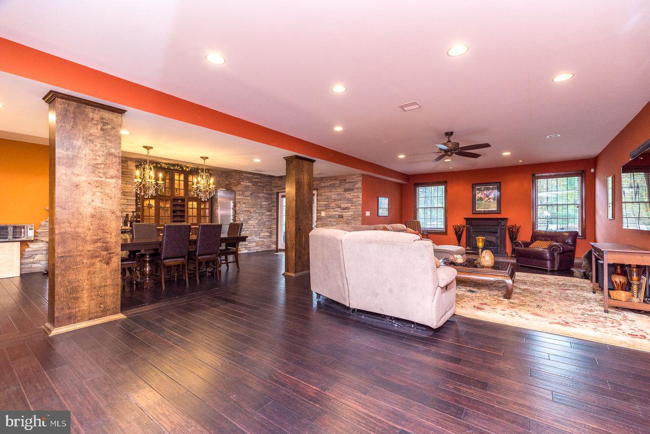 REGENCY AT NORTHAM - Residential