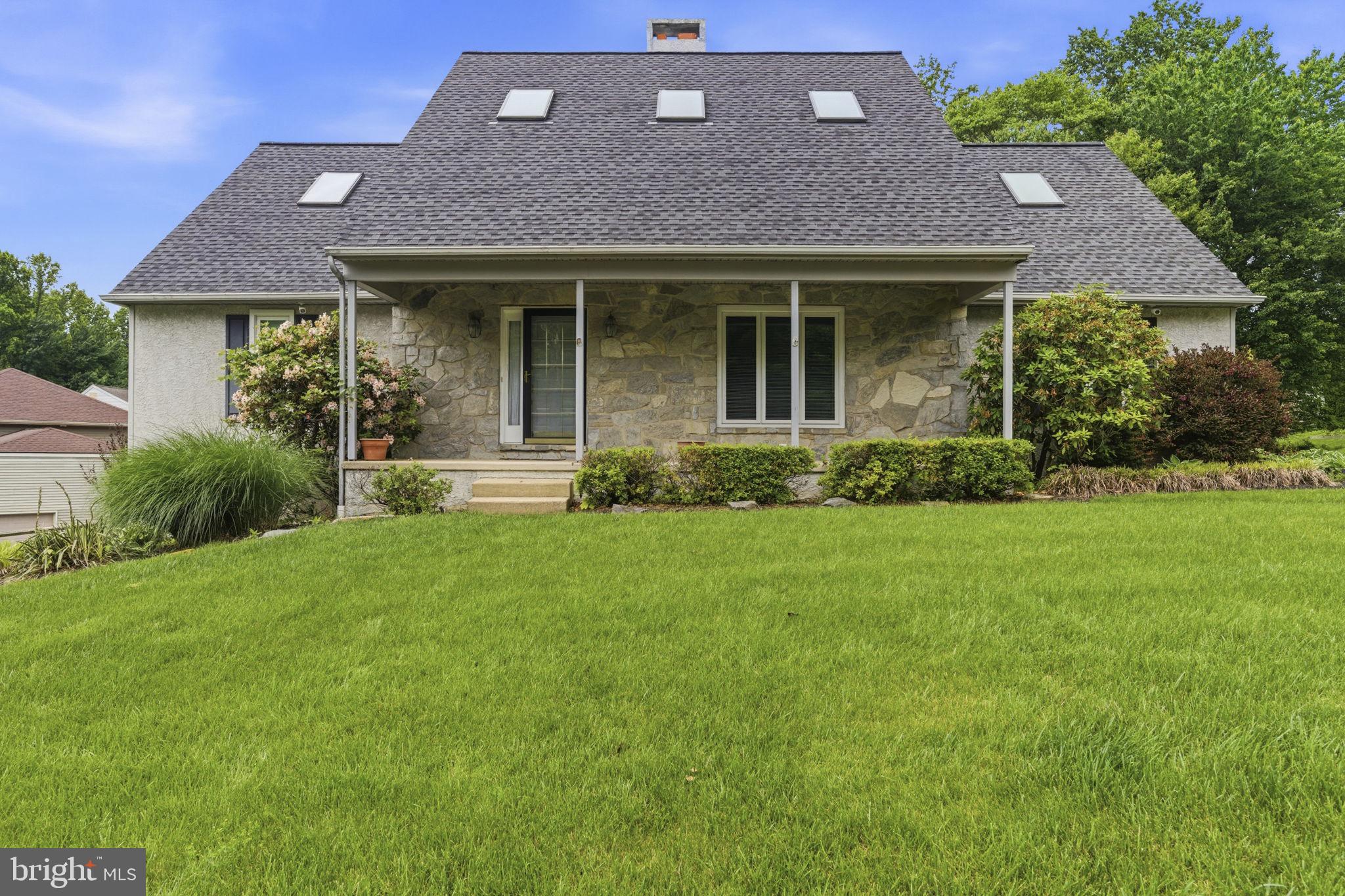 736 LETITIA DRIVE