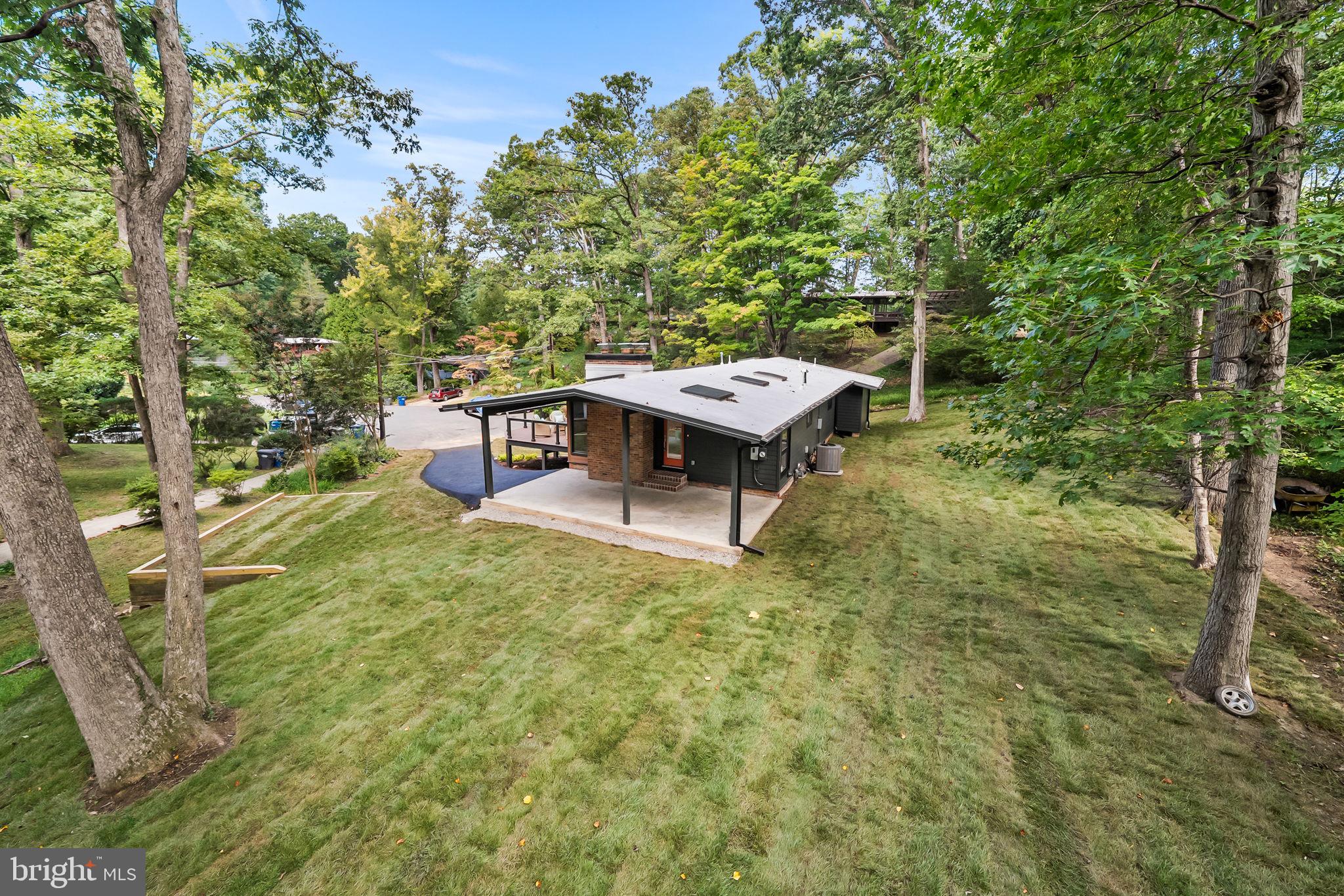 7527 FRIAR TUCK COURT