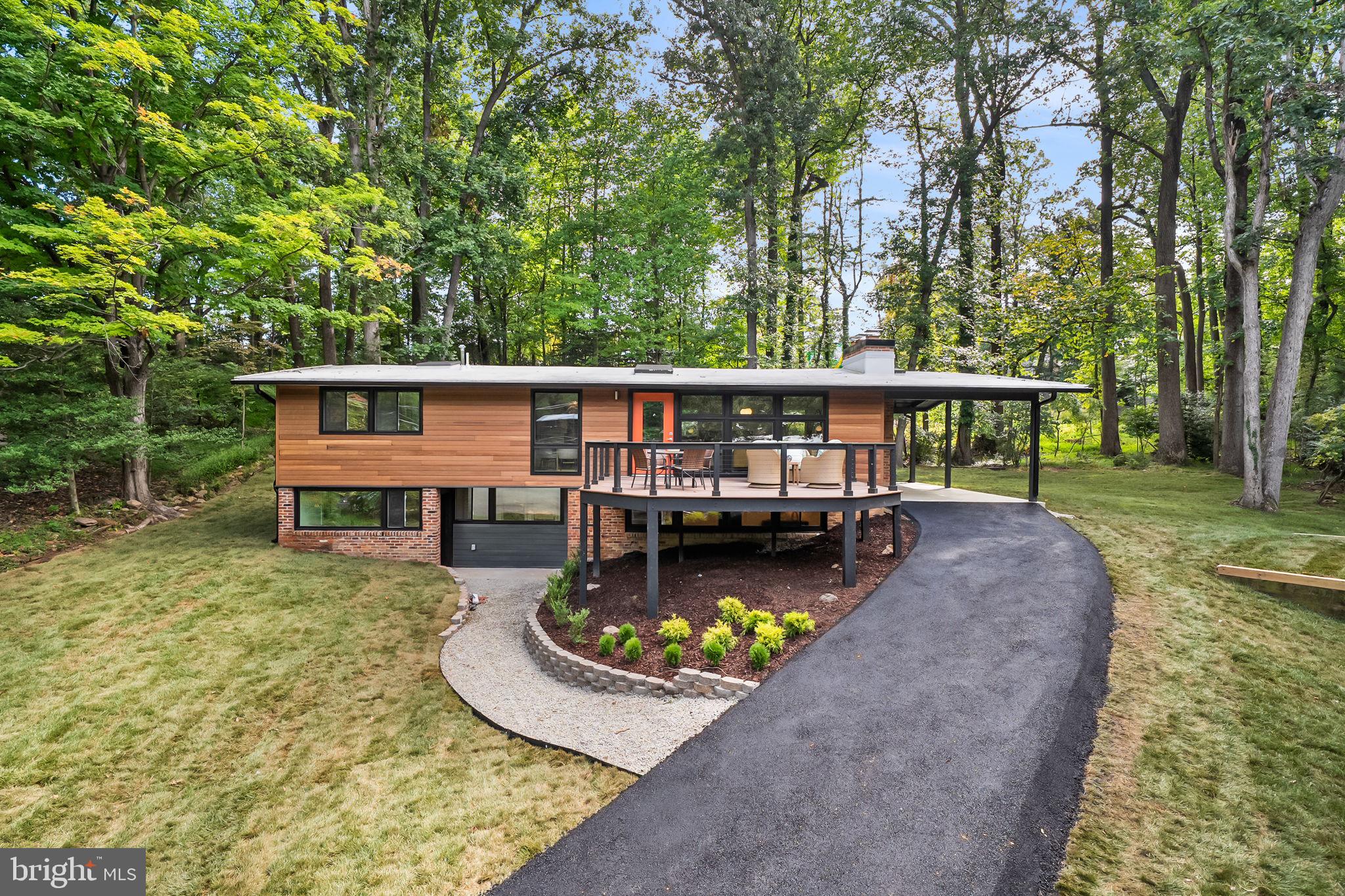7527 FRIAR TUCK COURT