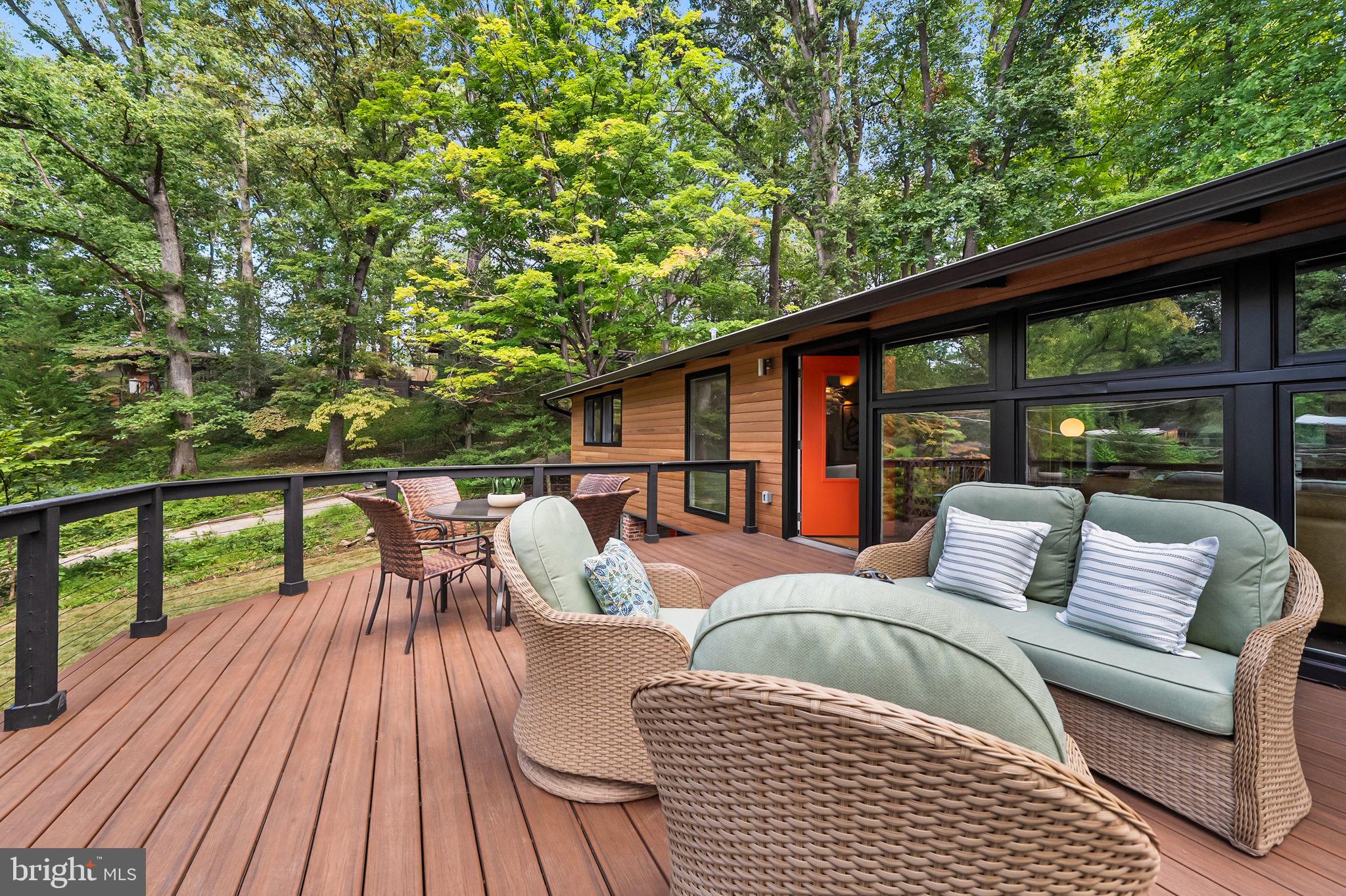 7527 FRIAR TUCK COURT