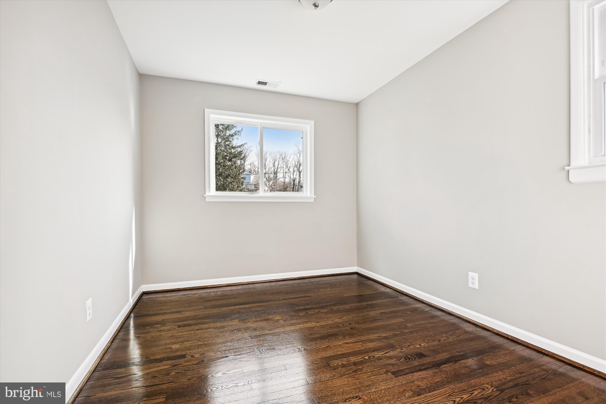 OAK SPRINGS - Residential