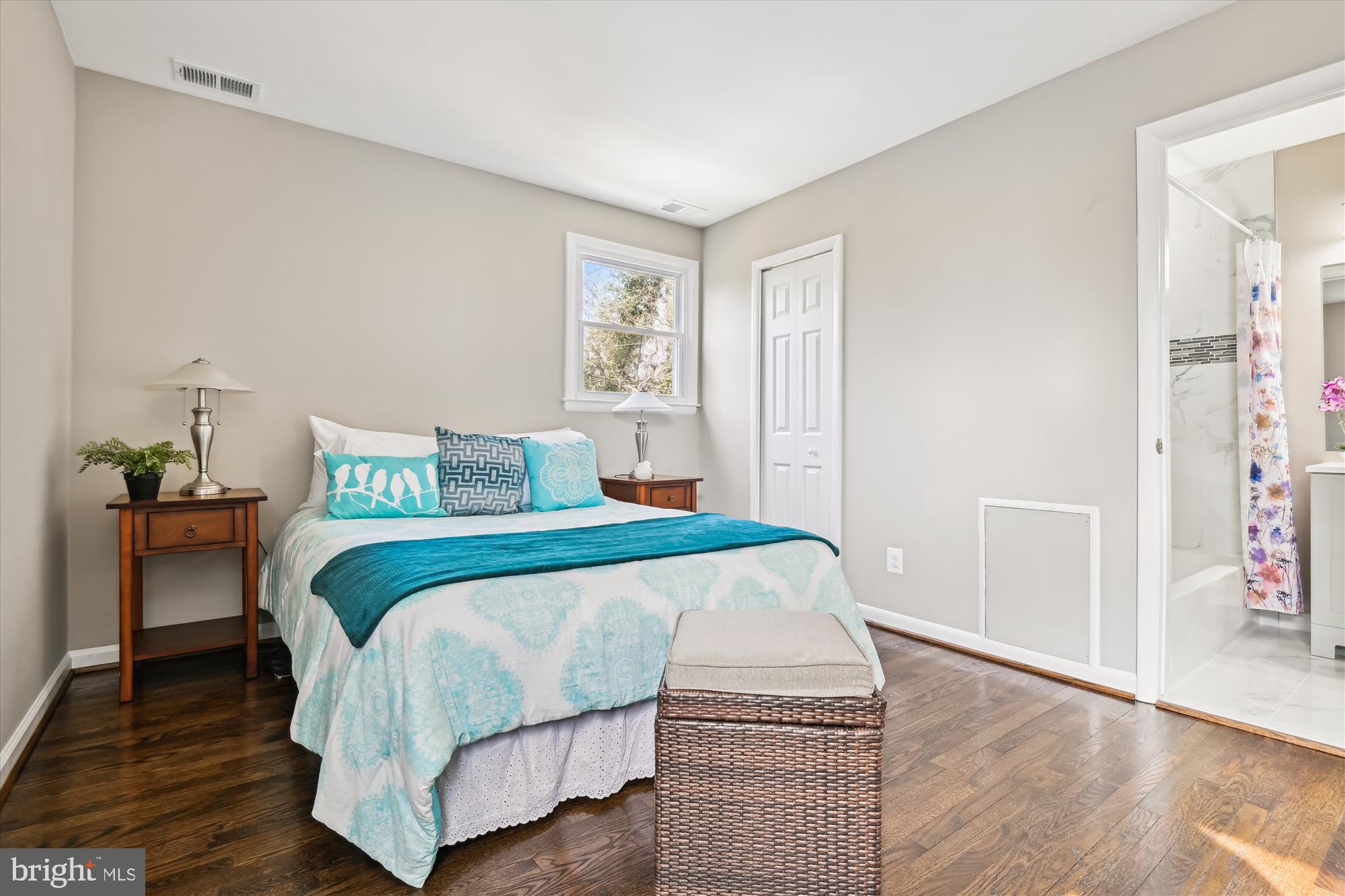 OAK SPRINGS - Residential