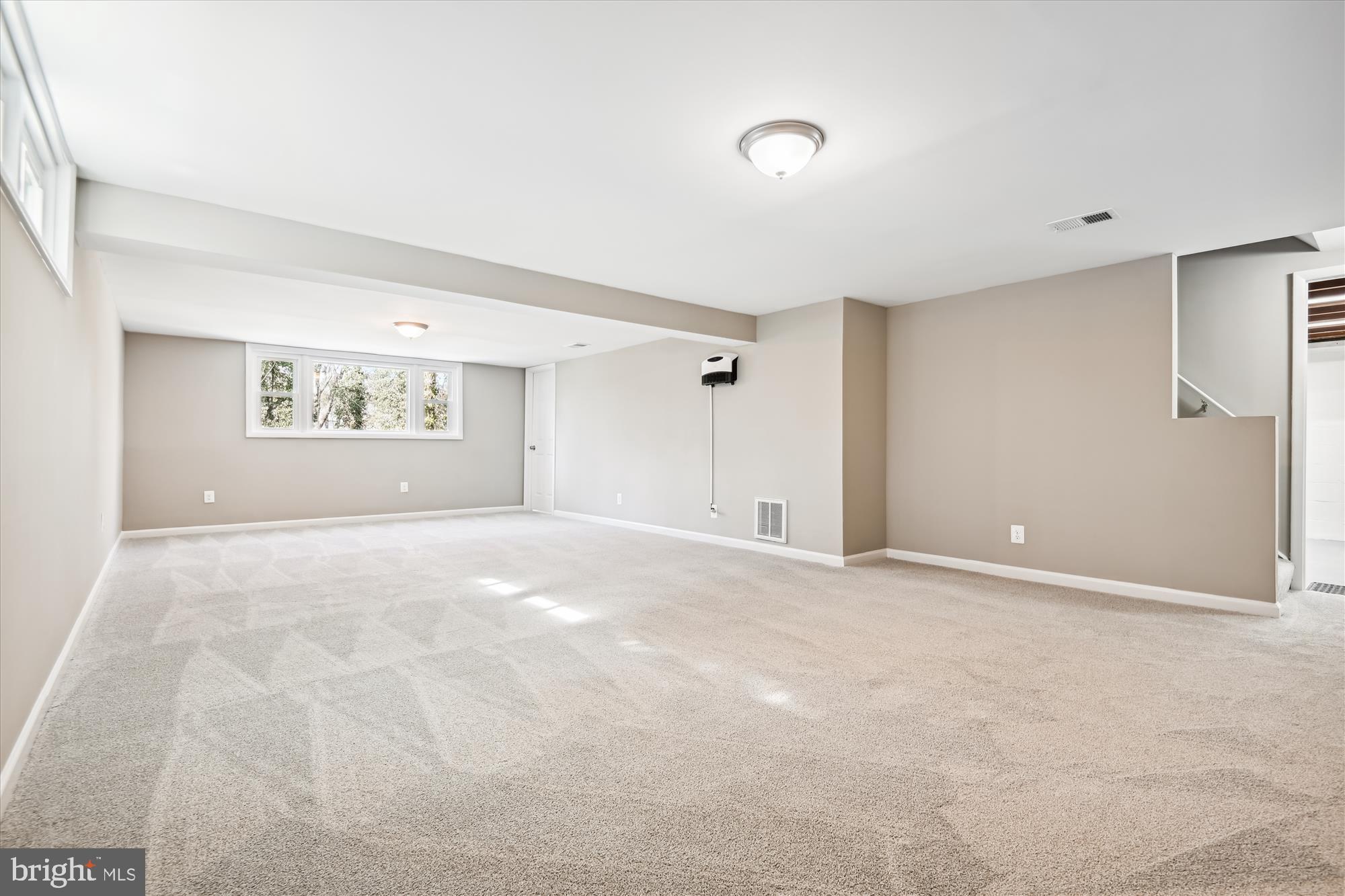 OAK SPRINGS - Residential