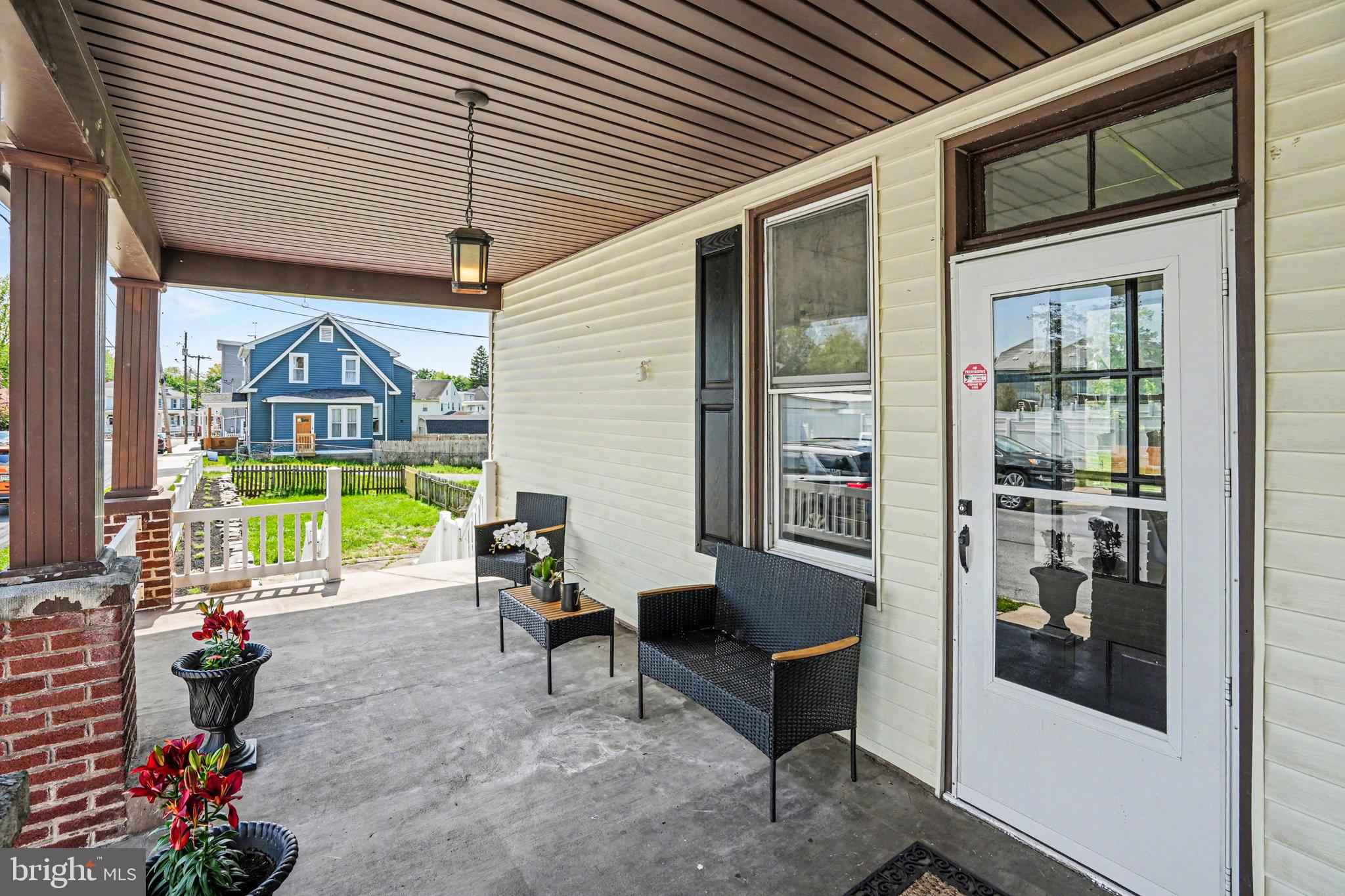 MIDDLETOWN - Residential