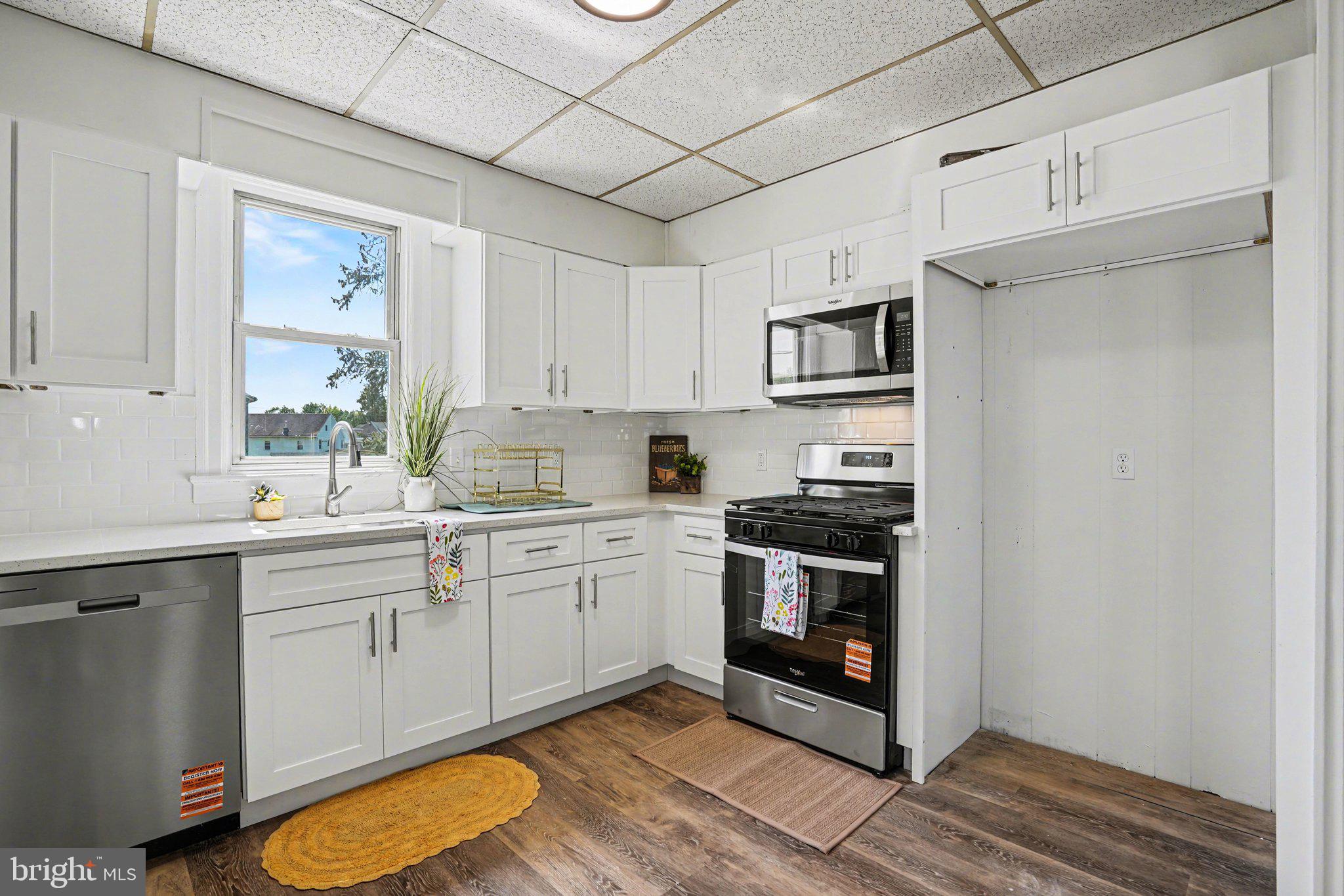 MIDDLETOWN - Residential