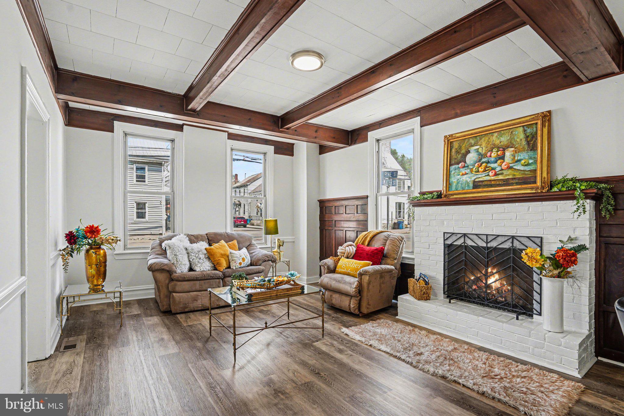 MIDDLETOWN - Residential