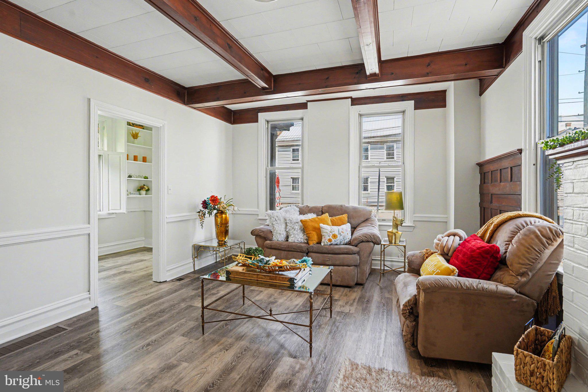 MIDDLETOWN - Residential