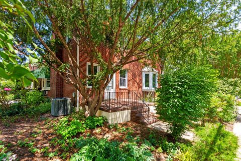 Townhouse For Sale - 8401 Pleasant Plains Road<br/> BALTIMORE, MD 21286