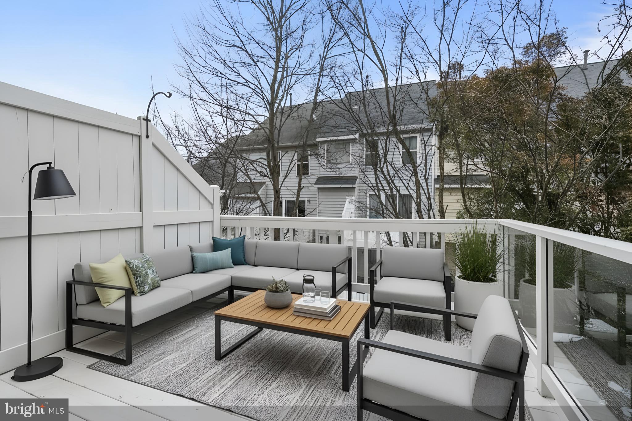 EDGEWATER AT TOWN CENTER - Residential