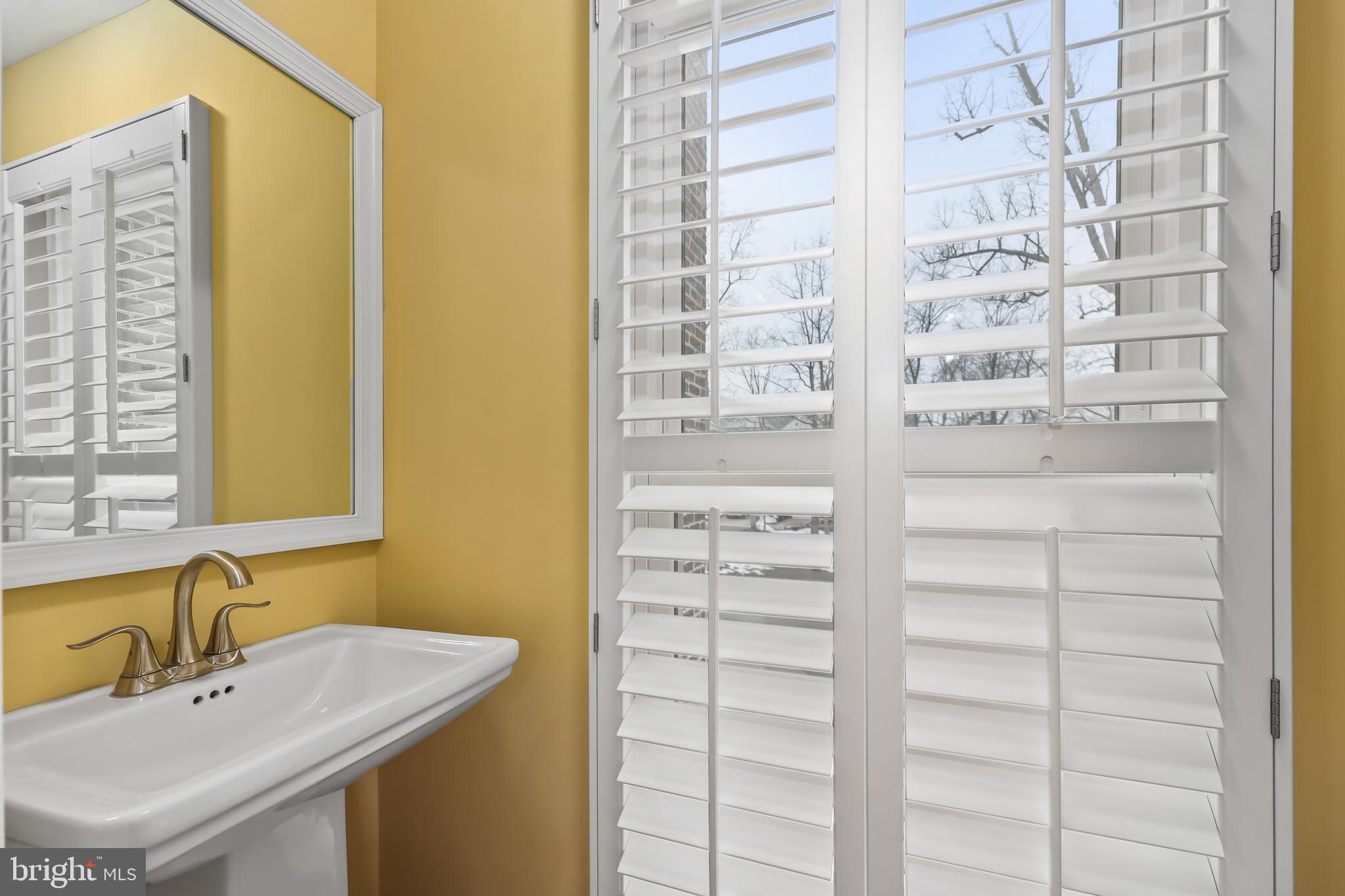 EDGEWATER AT TOWN CENTER - Residential