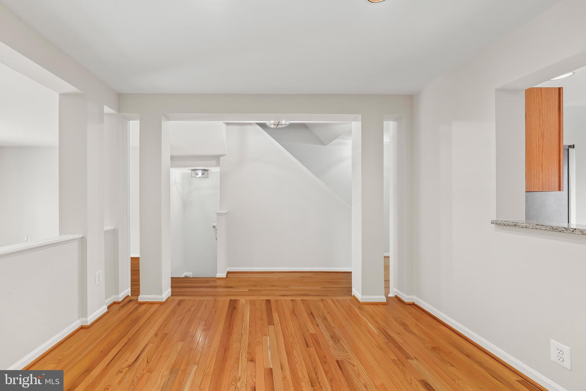 EDGEWATER AT TOWN CENTER - Residential