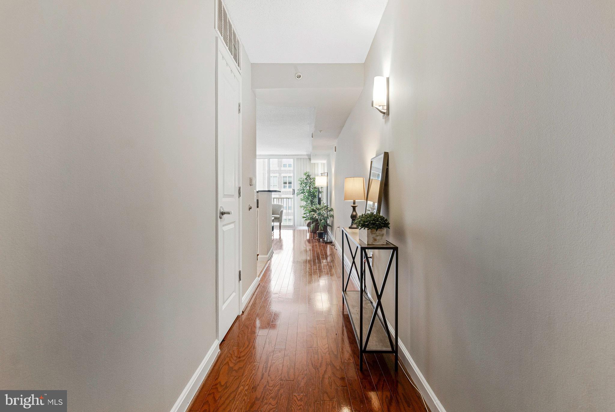 880 N POLLARD STREET N 925