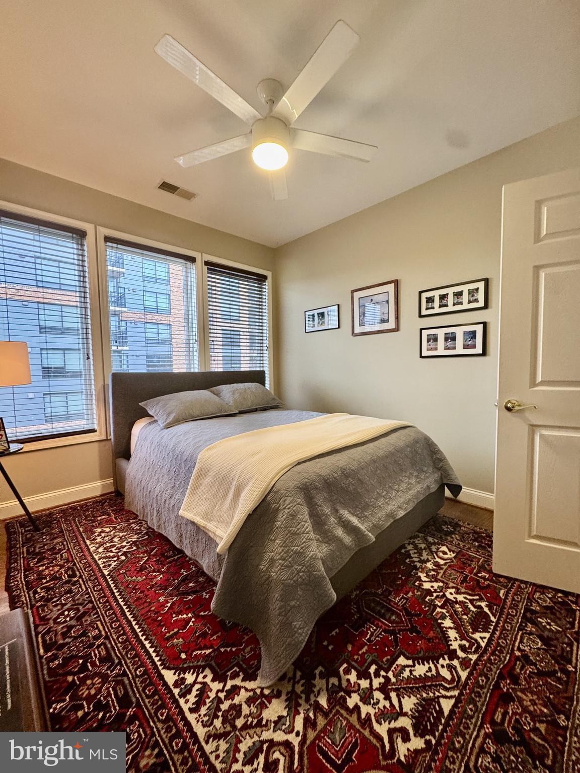 TOWN CENTER - Residential