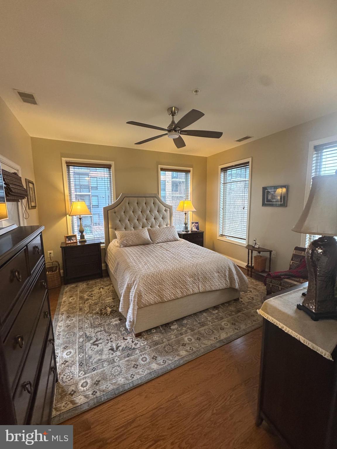 TOWN CENTER - Residential