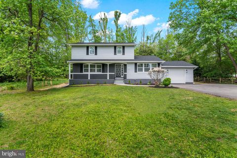 242 FALCON DRIVE PASADENA MD 21122