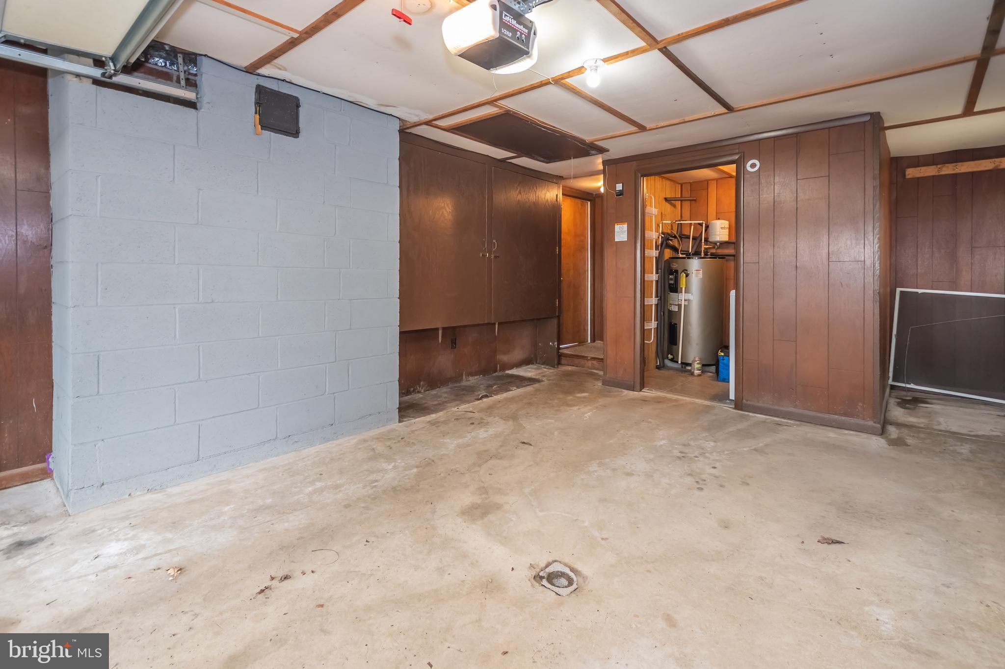 MOUNTAIN LAKE PARK - Residential